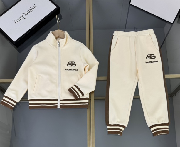 Balenciaga Kids' Tracksuit - Zip Hoodie & Joggers Set - High Quality Cotton 1 Balenciaga Kids' Tracksuit - Zip Hoodie & Joggers Set - High Quality Cotton