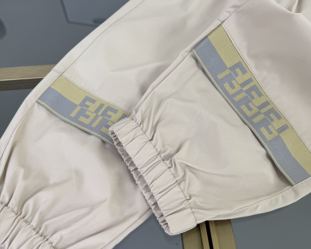 Fendi Kids' Beige FF Logo Hooded Jacket & Pants Set - Spring/Summer Collection 9 i1758102129 906 3