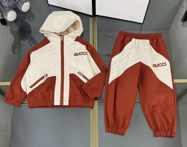 Gucci Kids 2025SS Hooded Jacket and Pants Set - Retro Style, Comfortable Fit 1 Gucci Kids 2025SS Hooded Jacket and Pants Set - Retro Style, Comfortable Fit
