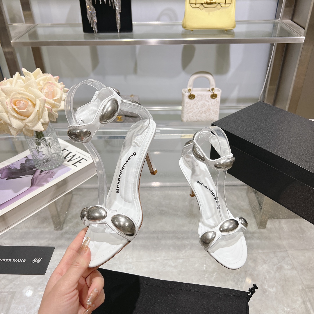 Luxurious Queen: Original Alexand Wang 2024 Shoe Mats with High-Bulleted Design - 图片 4