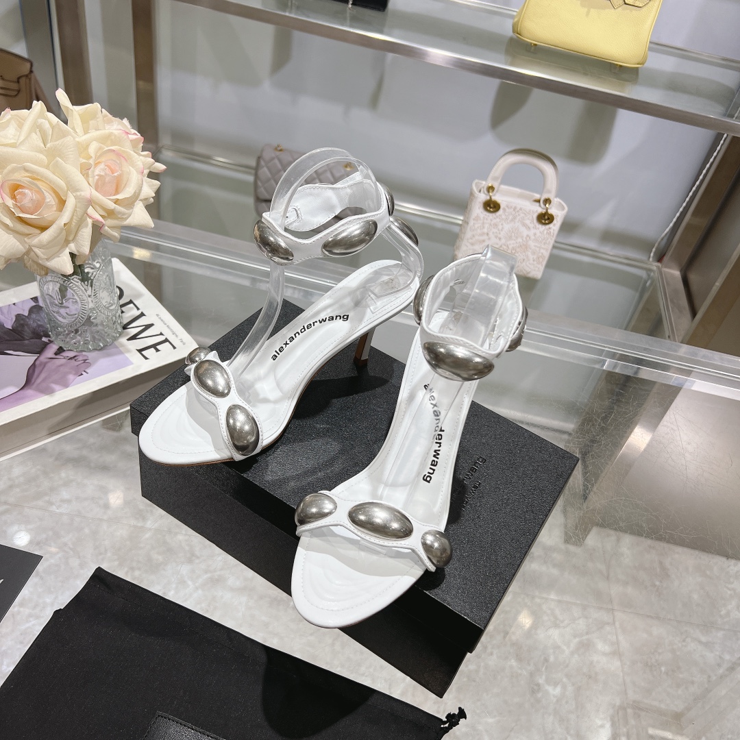 Luxurious Queen: Original Alexand Wang 2024 Shoe Mats with High-Bulleted Design - 图片 5