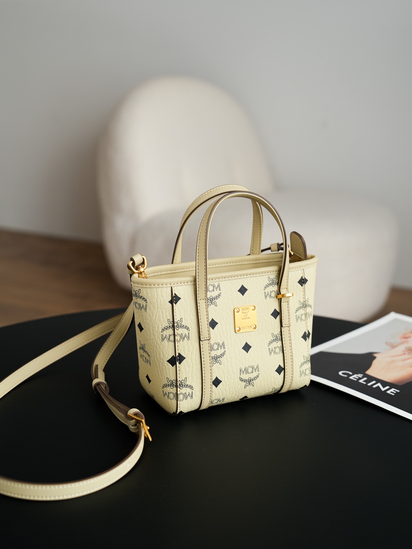 ®官网同步上新款®菜篮子𝐌𝐂𝐌 𝐓𝐨𝐧𝐢 𝐕𝐢𝐬𝐞𝐭𝐨𝐬 𝐗-𝐦𝐢𝐧𝐢·Cp独家®️经典干米白超mini