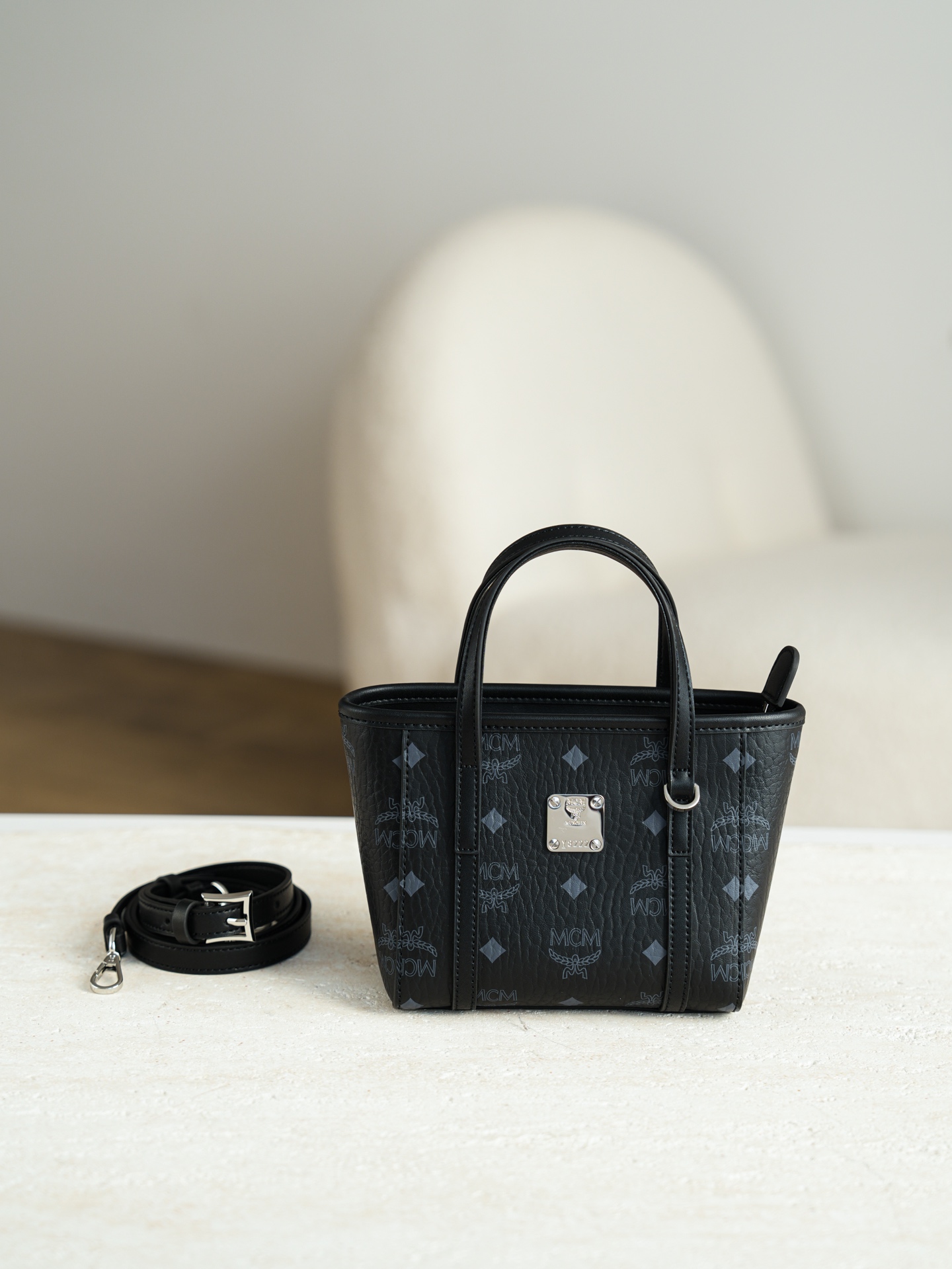 ®官网同步上新款®菜篮子𝐌𝐂𝐌 𝐓𝐨𝐧𝐢 𝐕𝐢𝐬𝐞𝐭𝐨𝐬 𝐗-𝐦𝐢𝐧𝐢·Cp独家®️经典黑色超mini🉑