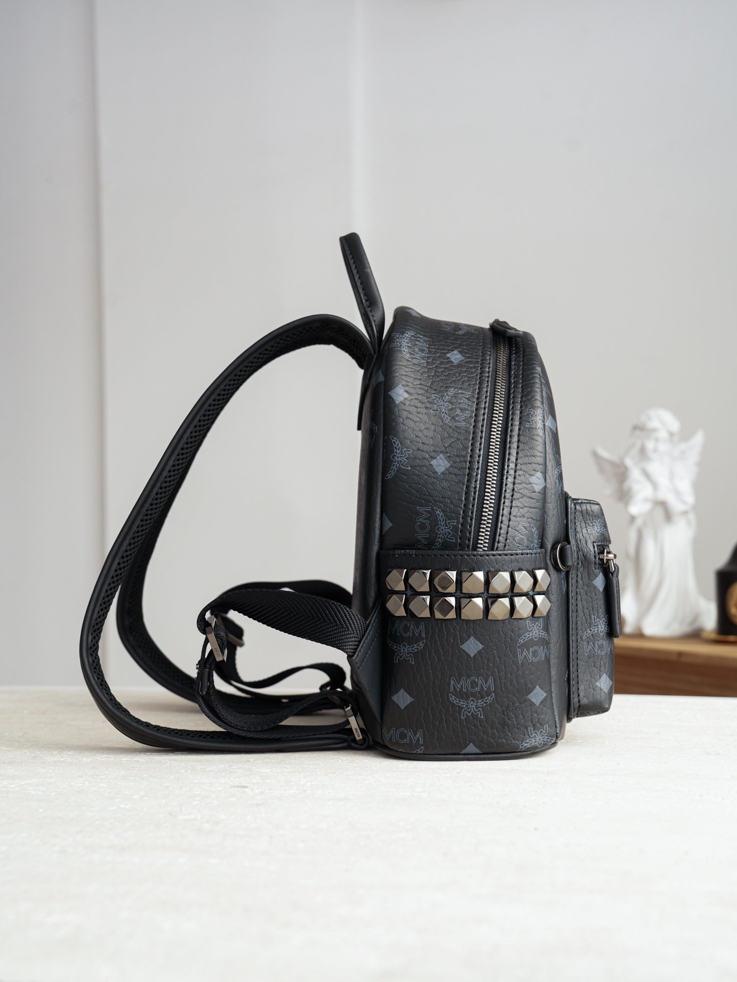 ￼ ®全新升级®官网同步𝙈𝘾𝙈 𝙎𝙩𝙖𝙧𝙠 𝙎𝙞𝙙𝙚 𝙎𝙩𝙪𝙙𝙨𝘽𝙖𝙘𝙠𝙥𝙖𝙘𝙠 𝙞𝙣 𝙑𝙞𝙨𝙚𝙩𝙤𝙨黑