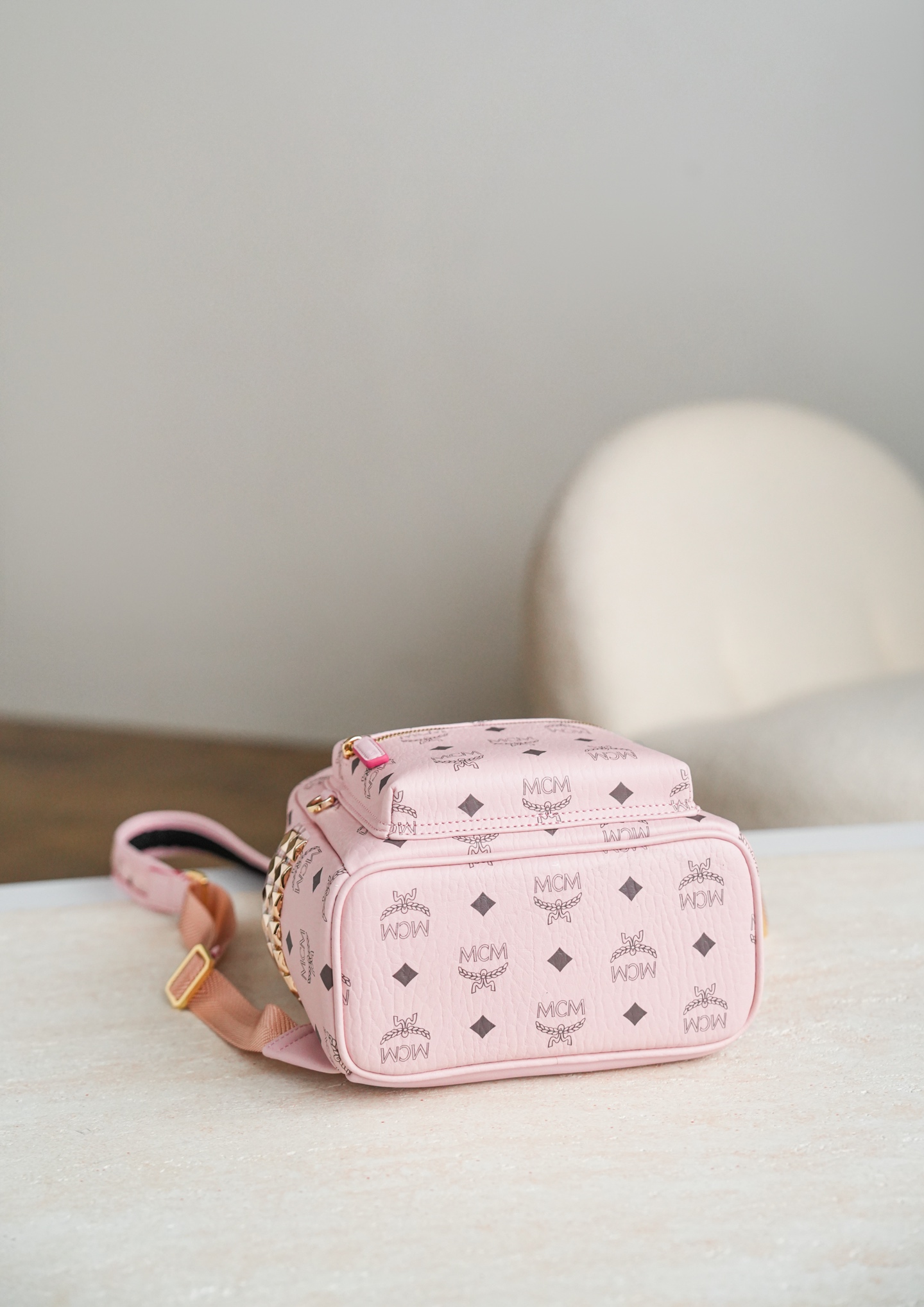 ®全新升级®官网同步 雾霾粉𝙈𝘾𝙈 𝙎𝙩𝙖𝙧𝙠 𝙎𝙞𝙙𝙚 𝙎𝙩𝙪𝙙𝙨𝘽𝙖𝙘𝙠𝙥𝙖𝙘𝙠 𝙞𝙣 𝙑𝙞𝙨𝙚𝙩𝙤