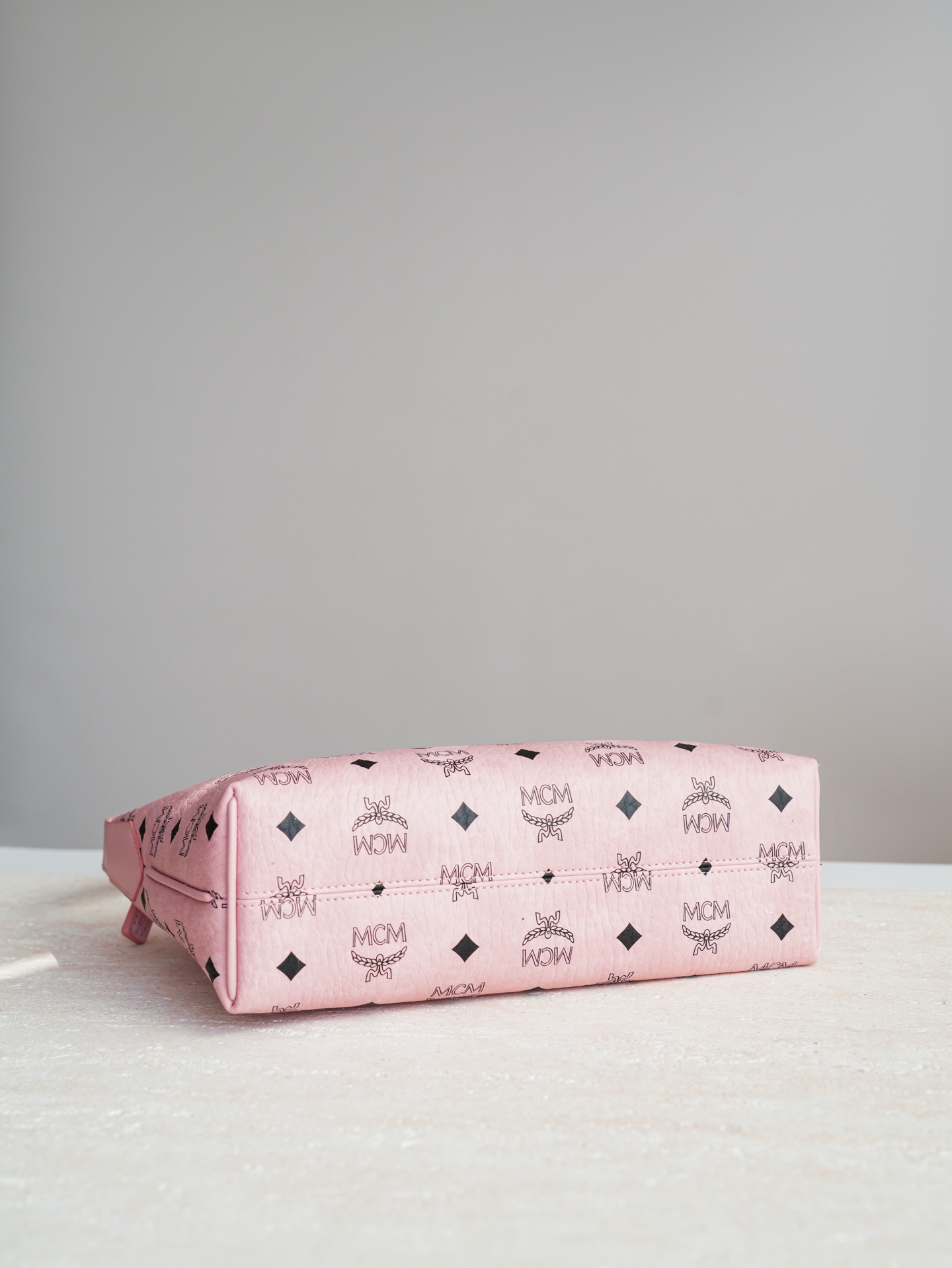 𝗠𝗖𝗠 𝗔𝗿𝗲𝗻 𝗛𝗼𝗯𝗼🆕新款桃花粉 Small#腋下肩背包‼️ZP对版/五金颜色/浅K金·Cp独家®