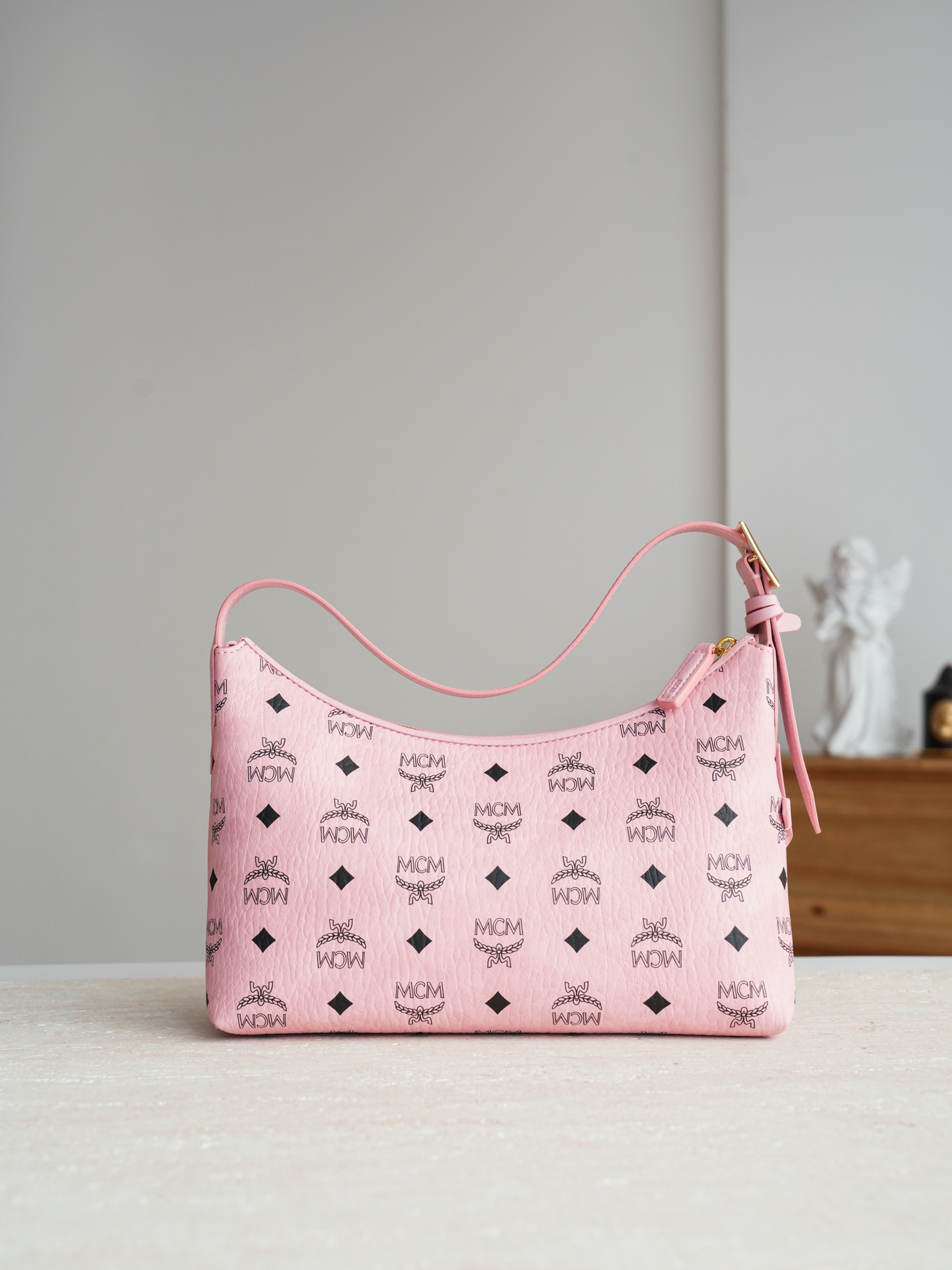 𝗠𝗖𝗠 𝗔𝗿𝗲𝗻 𝗛𝗼𝗯𝗼🆕新款桃花粉 Small#腋下肩背包‼️ZP对版/五金颜色/浅K金·Cp独家®