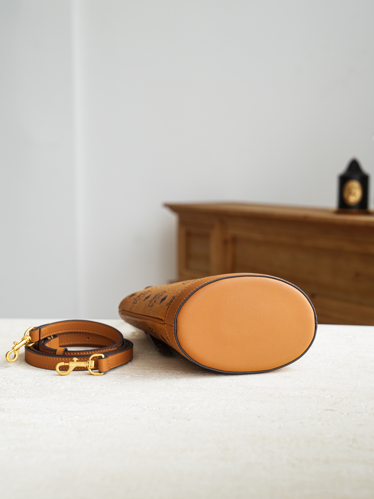 ®新货上线®升级/五金/可对比zp𝙈𝘾𝙈 𝘼𝙧𝙚𝙣 𝘽𝙪𝙘𝙠𝙚𝙩干邑色𝙈𝙞𝙣𝙞#斜挎包·CP独家出品｜干