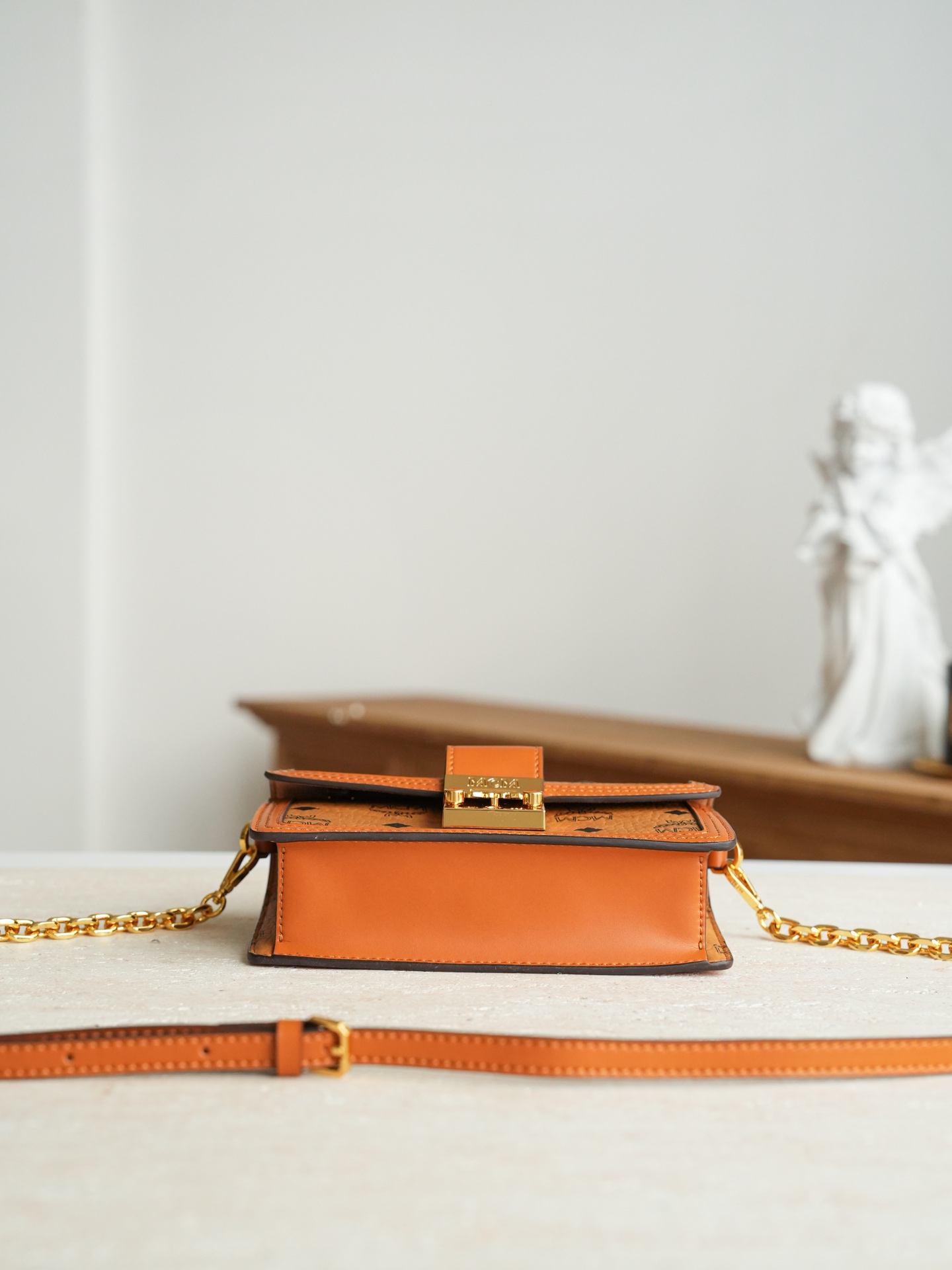 MCM bag 𝐌𝐂𝐌 𝐓𝐫𝐚𝐜𝐲 𝐕𝐢𝐬𝐞𝐭𝐨𝐬 — photo 8