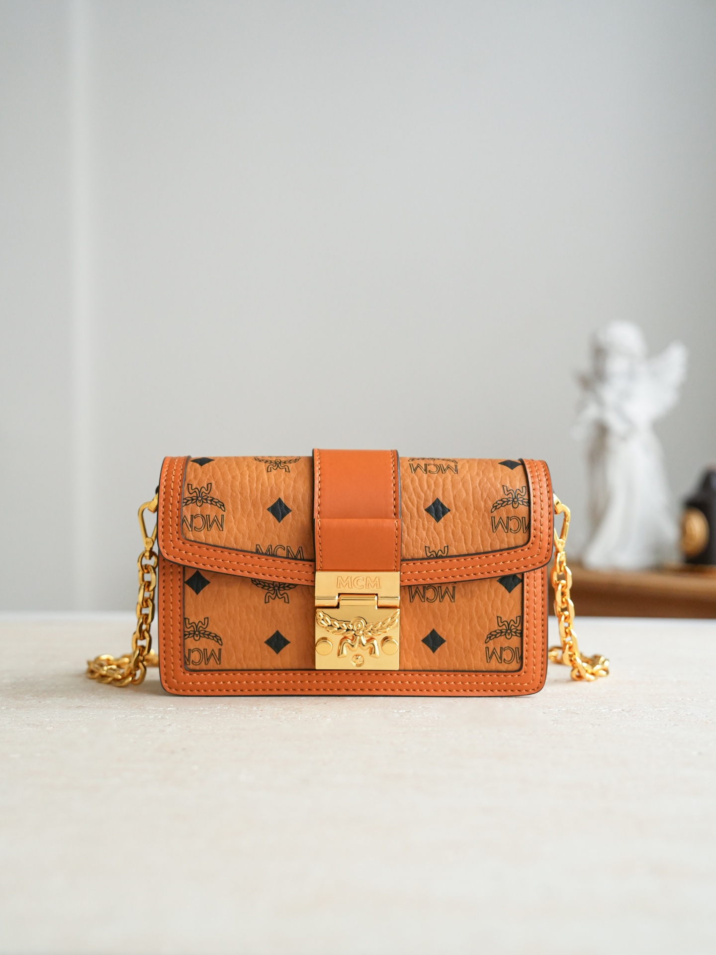 MCM bag 𝐌𝐂𝐌 𝐓𝐫𝐚𝐜𝐲 𝐕𝐢𝐬𝐞𝐭𝐨𝐬 — photo 3
