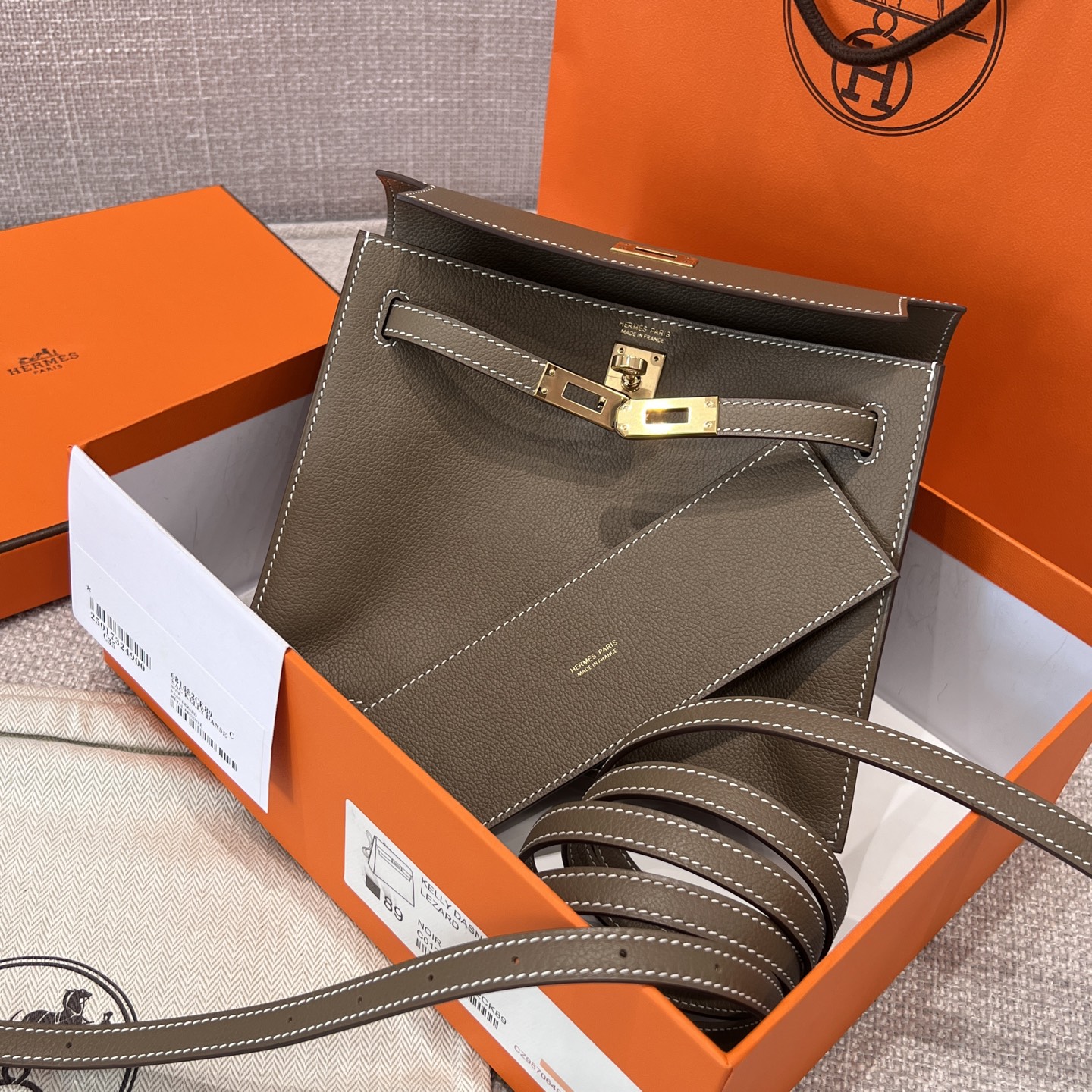 Hermès Kelly dance Dancing Bag Elephant Gray Gold Buckle