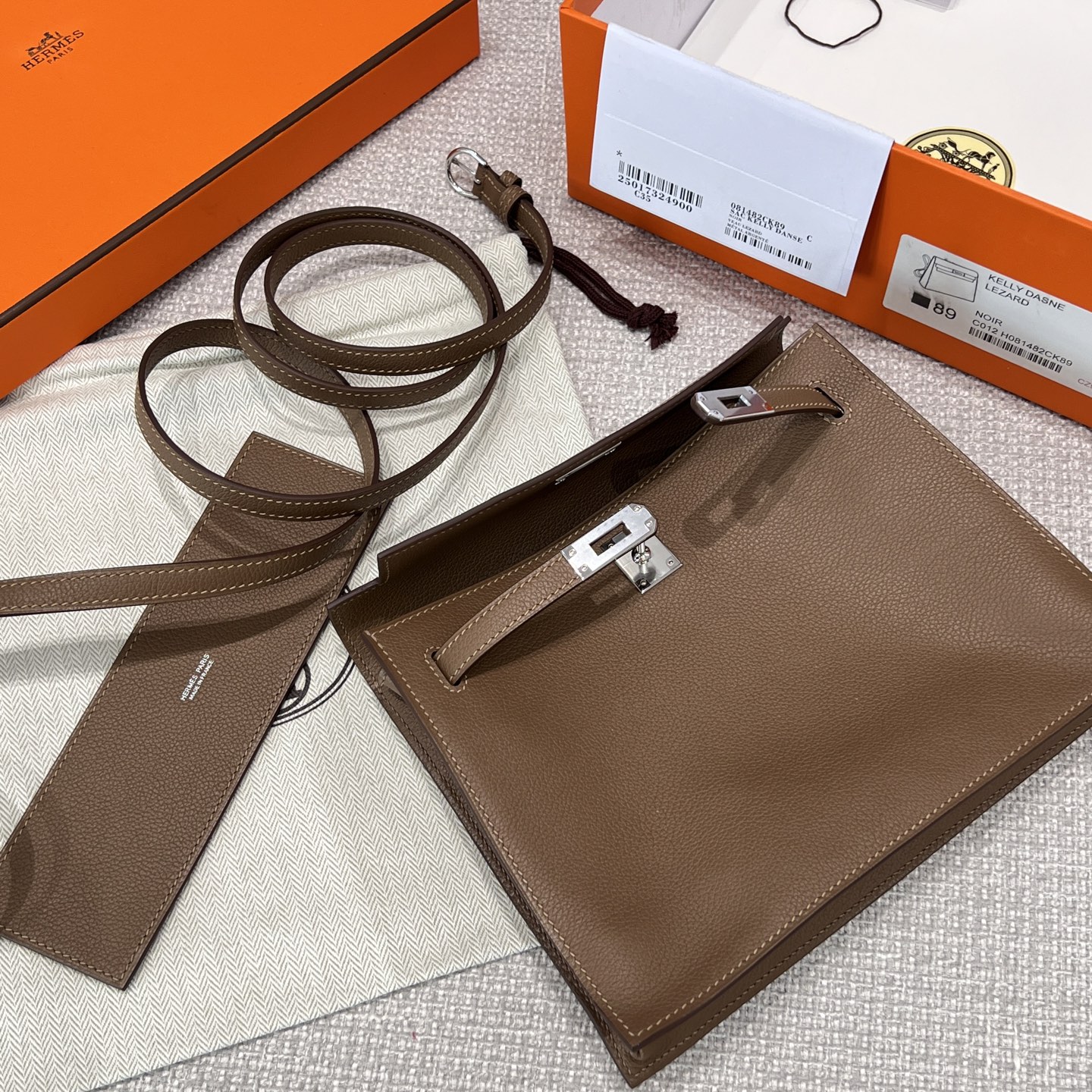 Hermès Kelly dance Dancing bag Weimaraner color with Frieda blue silver buckle inside