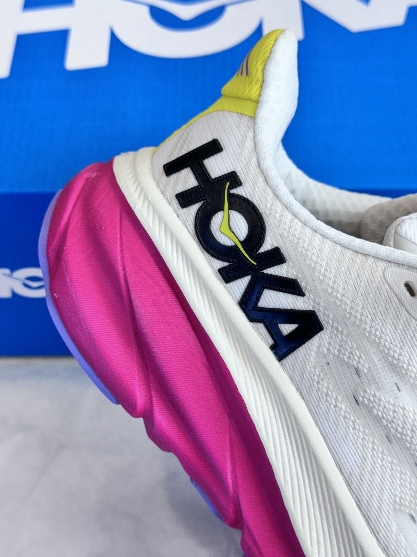 enhanced energy return compared to conventional running shoes - Comprehensive 3