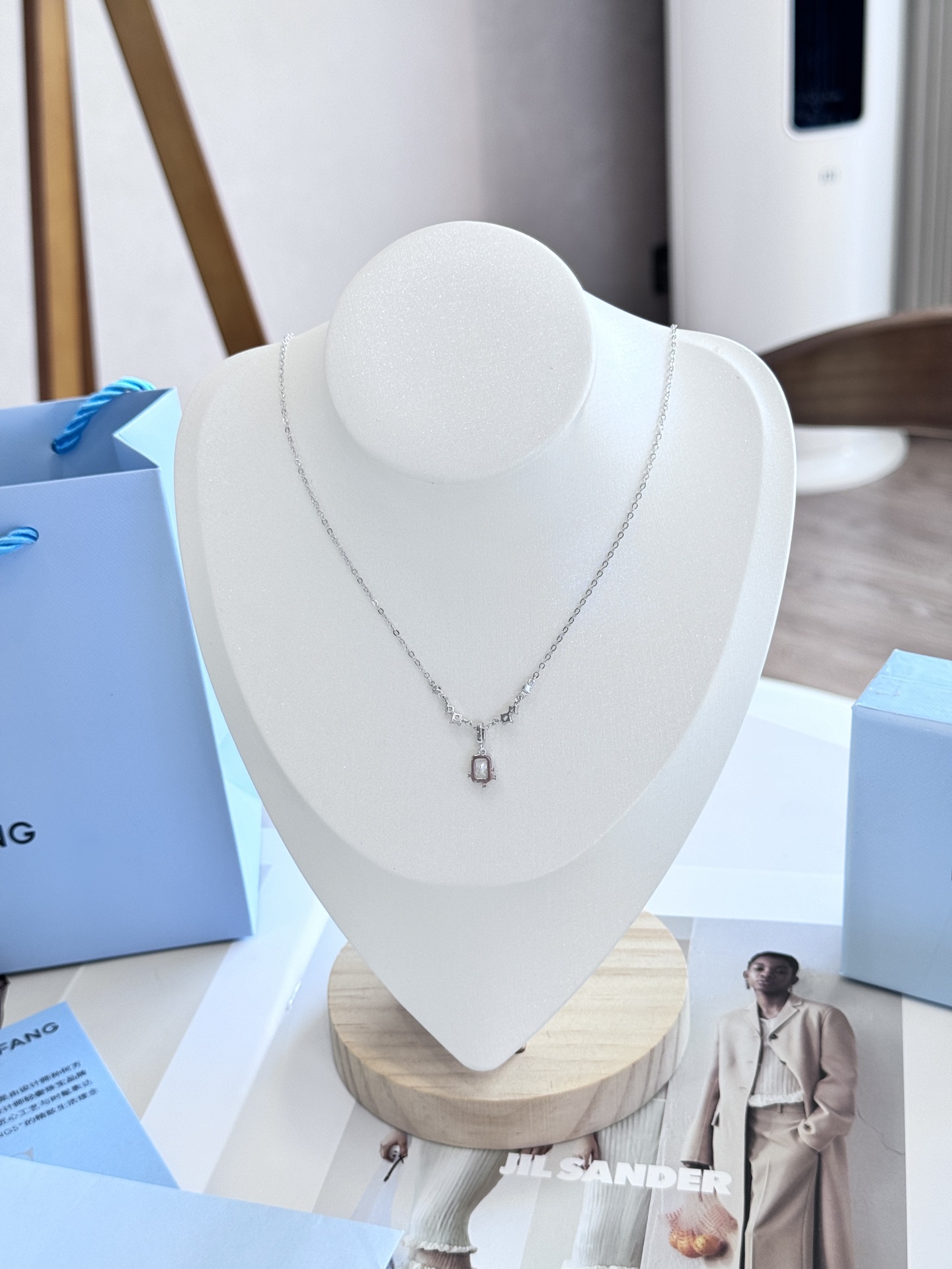 Nebula Cube Pendant Necklace - Comprehensive 6
