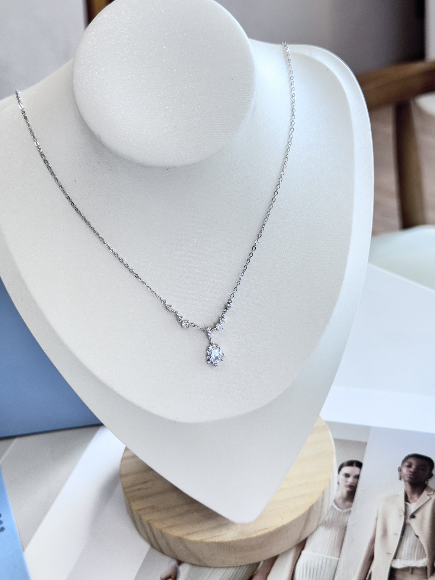 Nebula Cube Pendant Necklace - Comprehensive 4