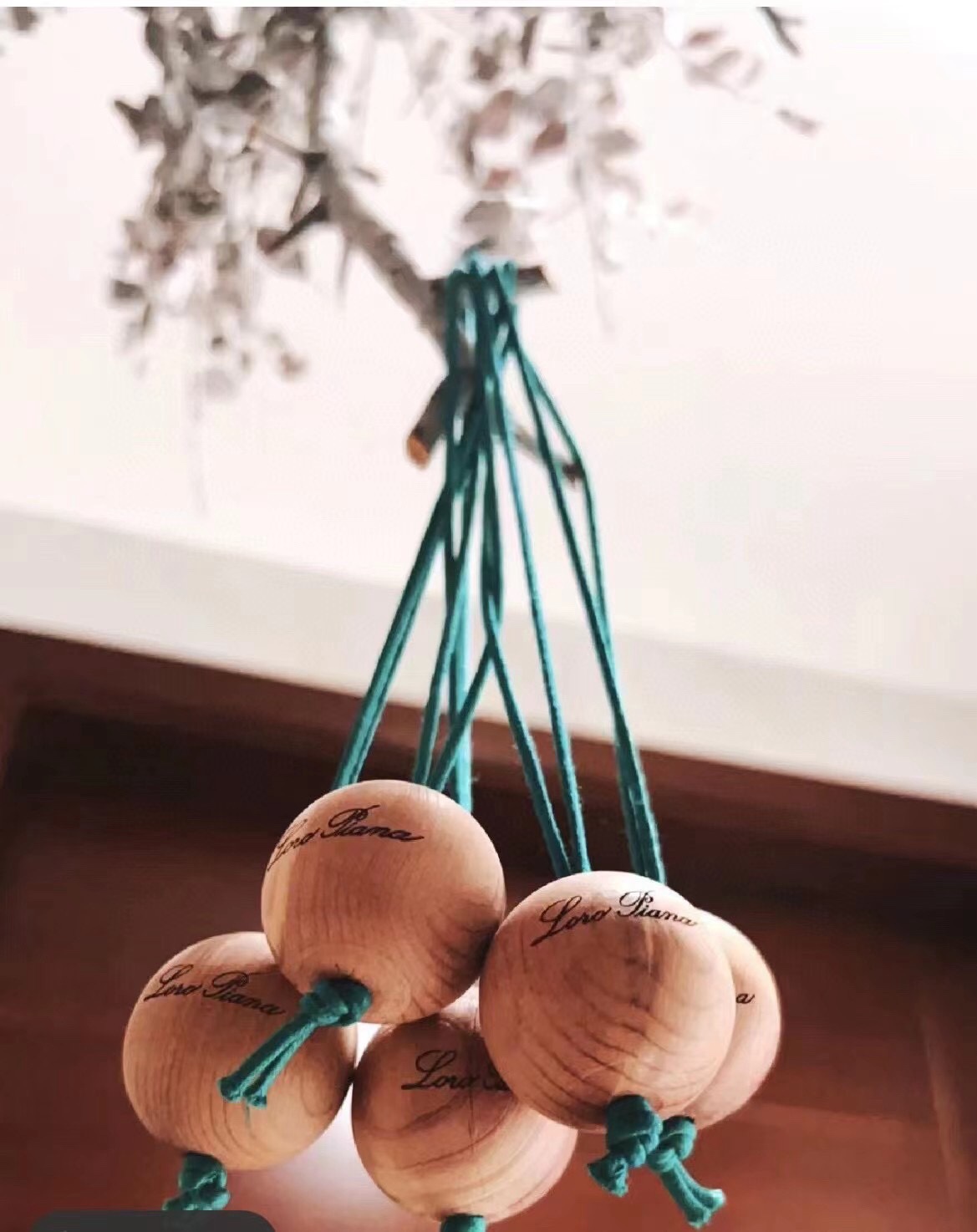 Loro Piana Cedar Wood Balls for Cashmere Care - Comprehensive 8