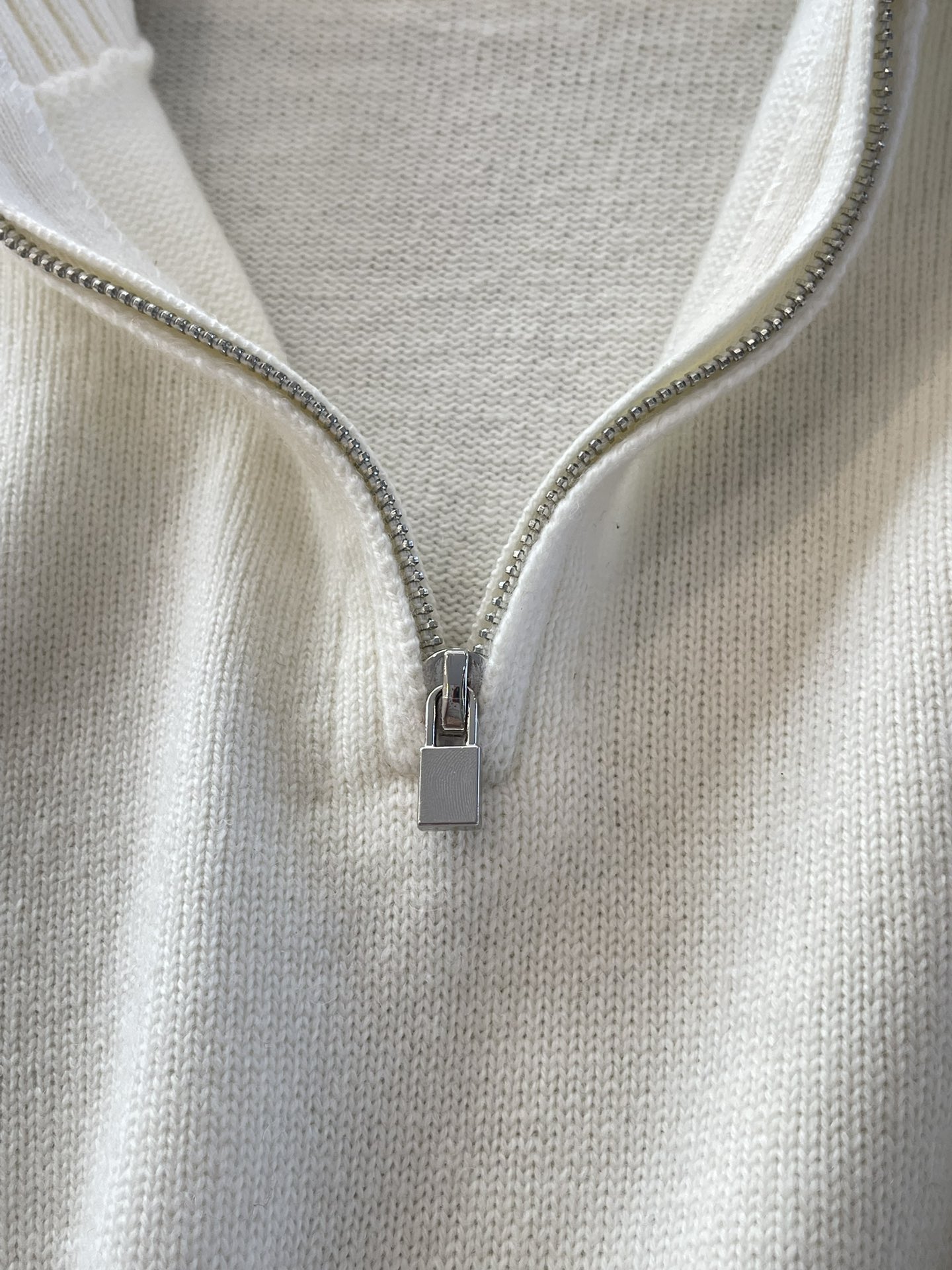 Crafted from premium Grade-A cashmere, this heavyweight 7-gauge knit is  - Comprehensive 3
