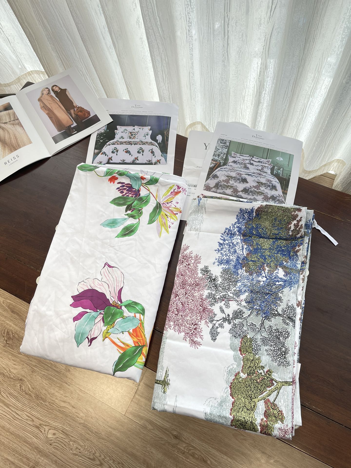 Yves Delorme Four-Piece Bedding Set - Comprehensive 5