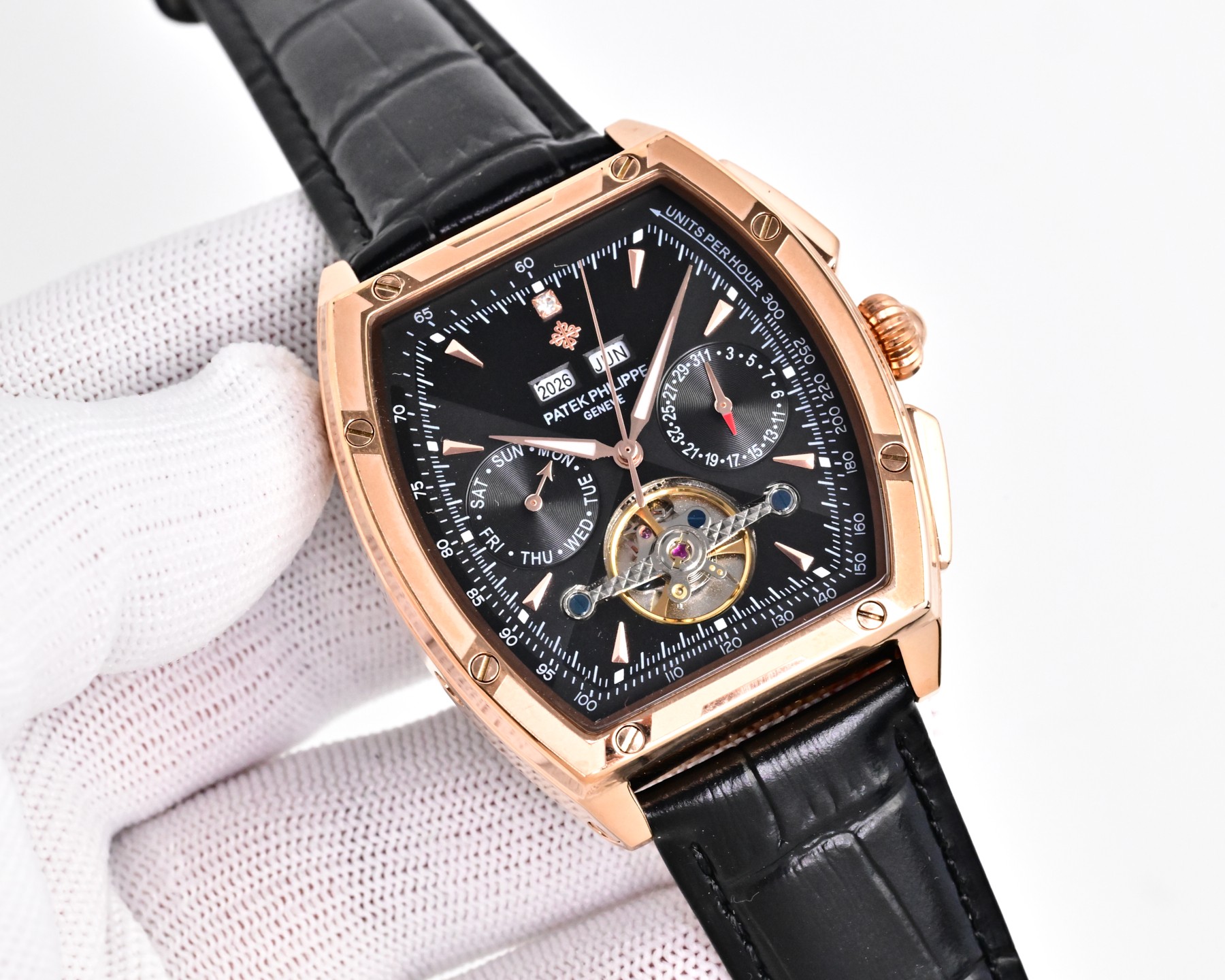 NO:820111,White shell, gold shell, perpetual calendar, complex timepiece, luxurious atmosphere, classic new product, shocking launch [Latest] Patek Philippe multi-functional boutique, large flywheel design [Type] Square shell boutique men's watch [Strap] Genuine cowhide strap [Movement] High-end fully automatic mechanical movement [Mirror] Mineral strengthened glass (higher definition) Elegant taste Vast atmosphere Ingenuity Wrist treasure Size diameter 42X40mm thick 12.5mm Hot sale on the market!  Welcome to reprint!  ,,patek philippe,cowhide19860909白壳金壳 万能历 复杂时计 奢华大气 经典新品 震撼上市【最新】百达翡丽 多功能精品 大飞轮设计【类型】方壳精品男士腕表【表带】真牛皮表带【机芯】高端全自动机械机芯【镜面】矿物质强化玻璃（更高清） 品味高雅 浩瀚大气 匠心独运 腕间瑰宝 尺寸直径42X40mm厚12.5mm热卖上市！欢迎转载！,,patek philippe,cowhide,Watch