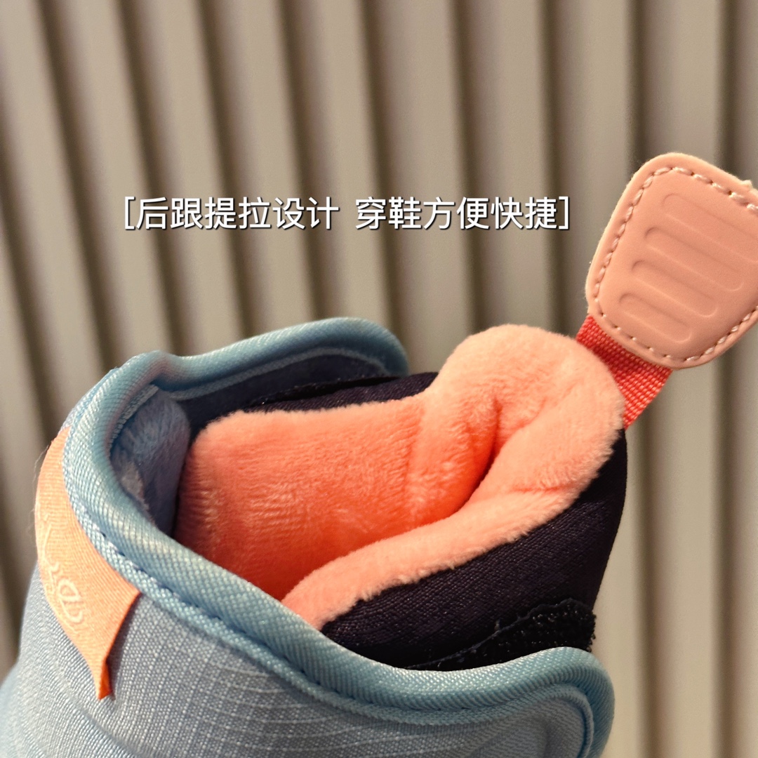 图片[3]-号NK雪地靴中的战斗机❗️它不仅能保护宝宝的小脚丫不受寒冷侵袭🥶还能让宝宝在雪地中自由奔跑🏃‍♀️🏃-选品中心