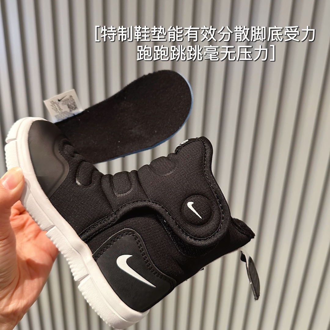 图片[9]-NK雪地靴中的战斗机❗️它不仅能保护宝宝的小脚丫不受寒冷侵袭🥶还能让宝宝在雪地中自由奔跑🏃‍♀️🏃-选品中心