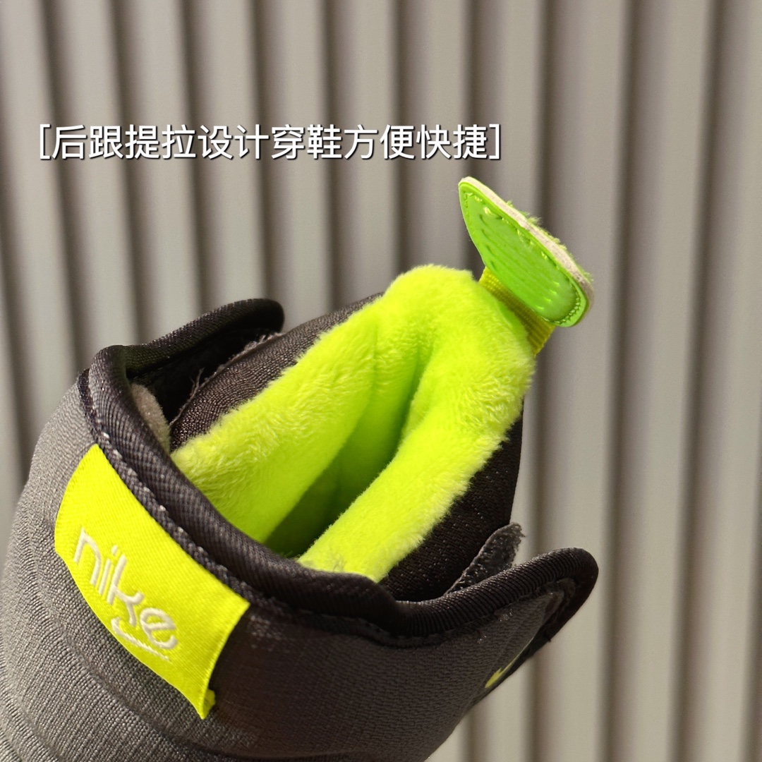 图片[3]-NK雪地靴中的战斗机❗️它不仅能保护宝宝的小脚丫不受寒冷侵袭🥶还能让宝宝在雪地中自由奔跑🏃‍♀️🏃-选品中心