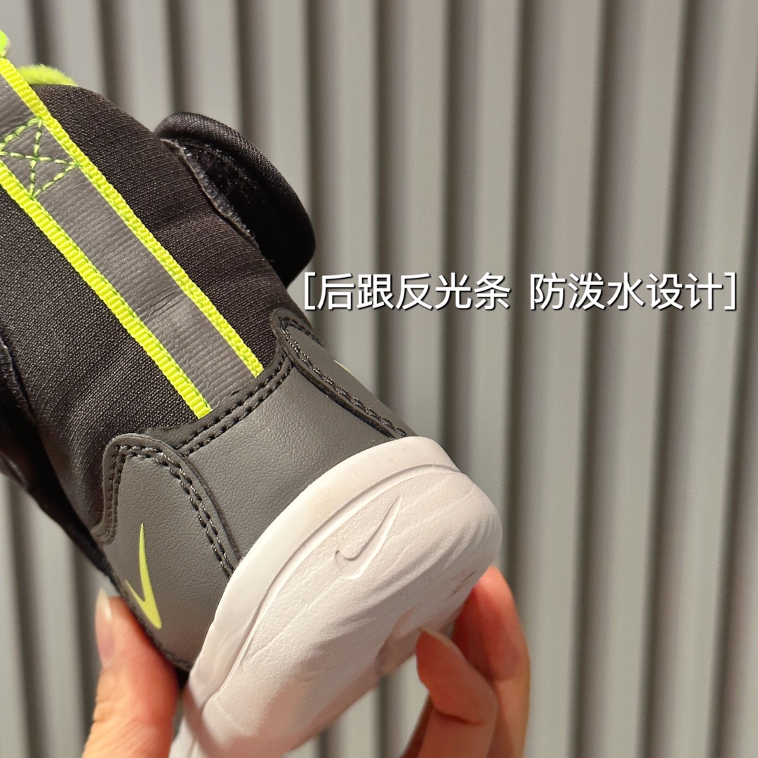 图片[5]-NK雪地靴中的战斗机❗️它不仅能保护宝宝的小脚丫不受寒冷侵袭🥶还能让宝宝在雪地中自由奔跑🏃‍♀️🏃-选品中心