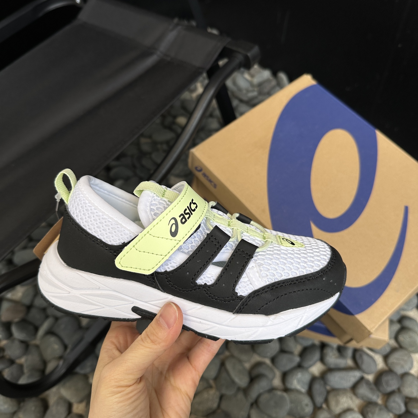 图片[6]-⛰️亚瑟士这双儿童轮胎登山鞋，采用超强耐磨轮胎大底，防滑抓地力MAX，让孩子在户外玩耍时，无论是泥泞小道还是崎岖山路，都能轻松应对。透气网布鞋面，搭配柔软内衬，长时间奔跑也不闷脚，舒适度满分。尺码26-37-选品中心