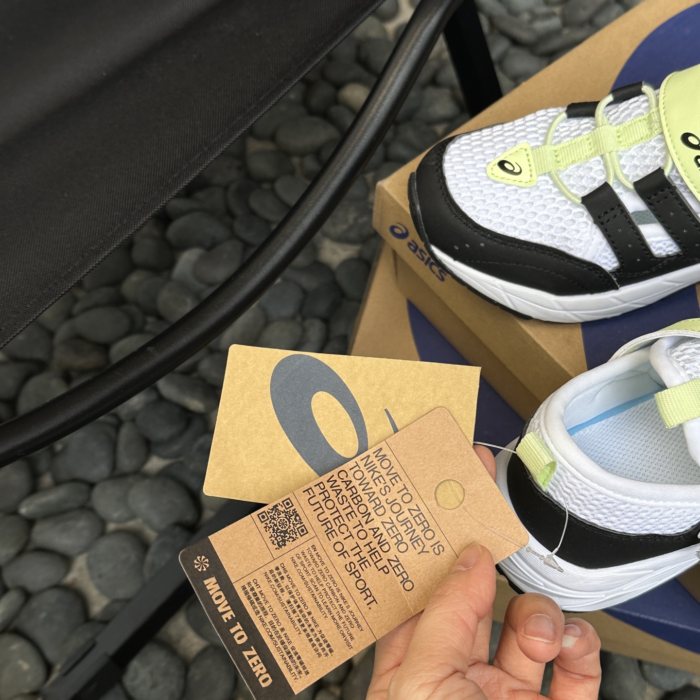 图片[9]-⛰️亚瑟士这双儿童轮胎登山鞋，采用超强耐磨轮胎大底，防滑抓地力MAX，让孩子在户外玩耍时，无论是泥泞小道还是崎岖山路，都能轻松应对。透气网布鞋面，搭配柔软内衬，长时间奔跑也不闷脚，舒适度满分。尺码26-37-选品中心