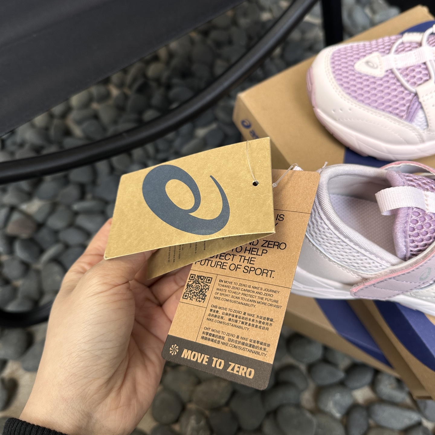 图片[9]-⛰️亚瑟士这双儿童轮胎登山鞋，采用超强耐磨轮胎大底，防滑抓地力MAX，让孩子在户外玩耍时，无论是泥泞小道还是崎岖山路，都能轻松应对。透气网布鞋面，搭配柔软内衬，长时间奔跑也不闷脚，舒适度满分。尺码26-37-选品中心