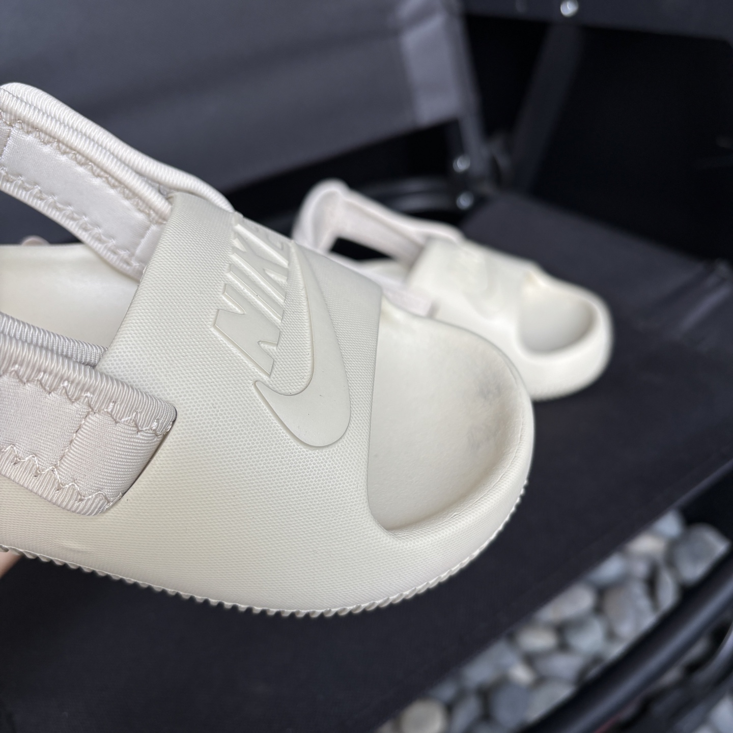 图片[5]-🌟Nike夏季露趾魔术贴两穿凉鞋 采用双开魔术贴设计 方便宝贝穿脱✅后跟走线工整，细节🈵🈵 两穿设计，水上娱乐更方便 尺码22-35-选品中心