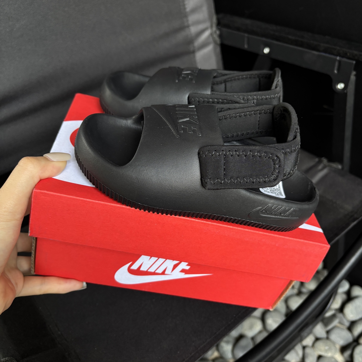 🌟Nike夏季露趾魔术贴两穿凉鞋 采用双开魔术贴设计 方便宝贝穿脱✅后跟走线工整，细节🈵🈵 两穿设计，水上娱乐更方便 尺码22-35-选品中心