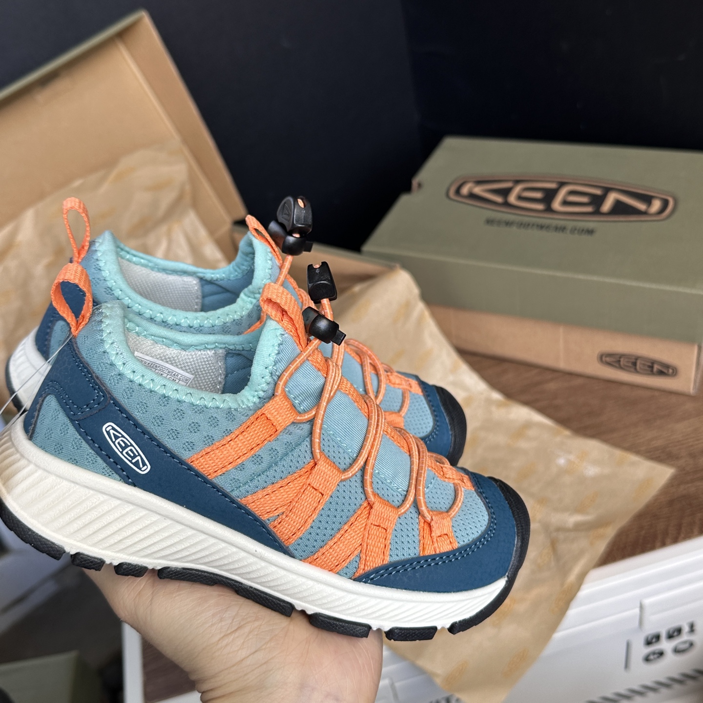 图片[7]-📷原图无滤镜实拍 ＿KEEN科恩 橙绿细节图🔍-选品中心