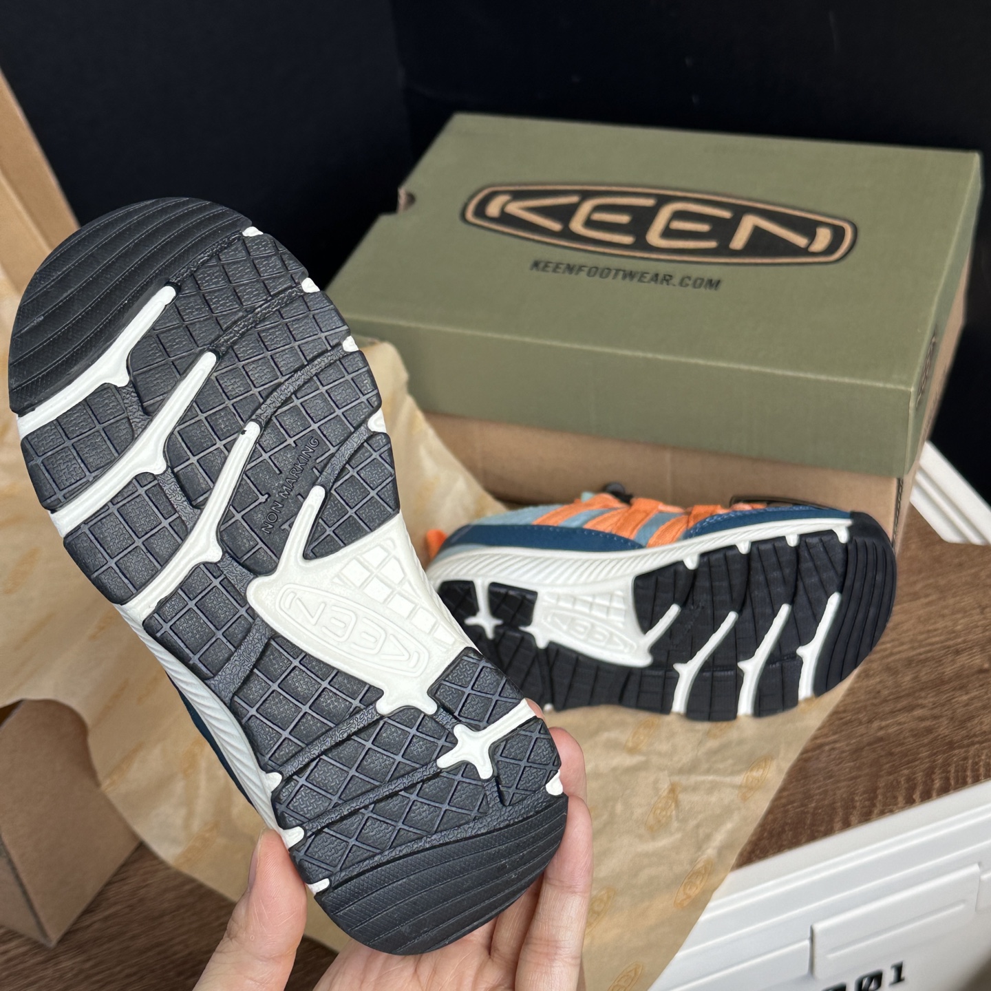 图片[5]-📷原图无滤镜实拍 ＿KEEN科恩 橙绿细节图🔍-选品中心