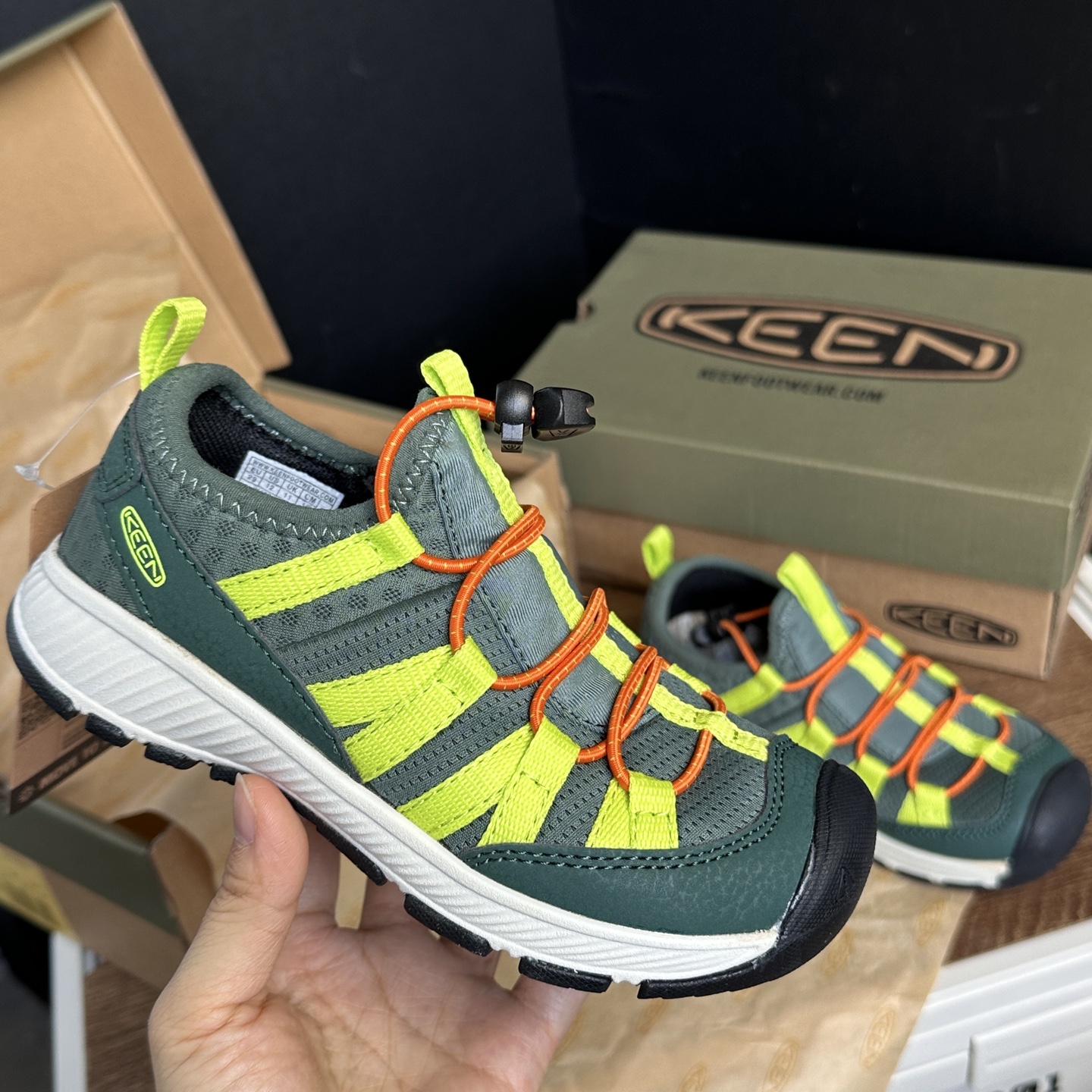 图片[3]-📷原图无滤镜实拍 ＿KEEN科恩 黄绿细节图🔍-选品中心