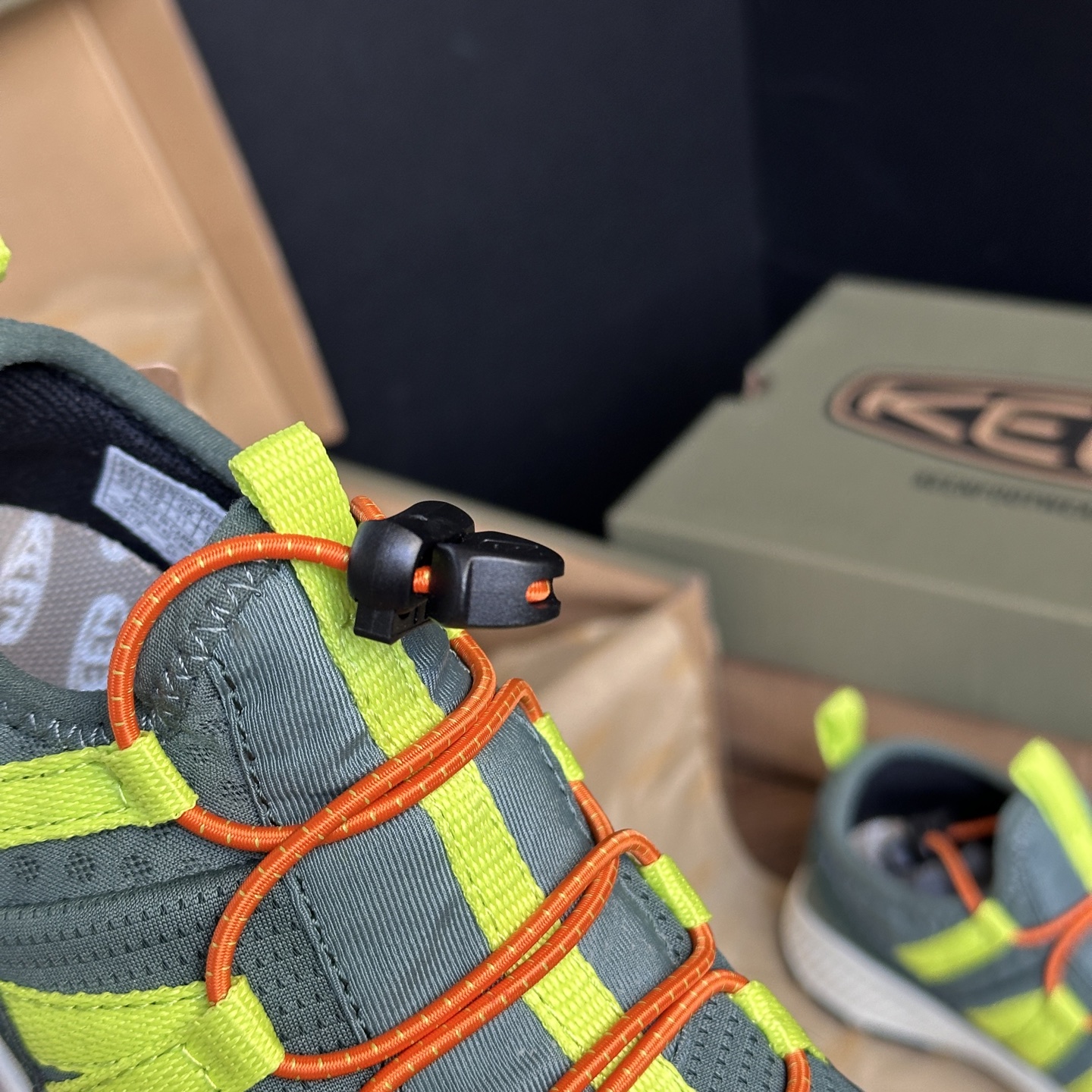 图片[7]-📷原图无滤镜实拍 ＿KEEN科恩 黄绿细节图🔍-选品中心