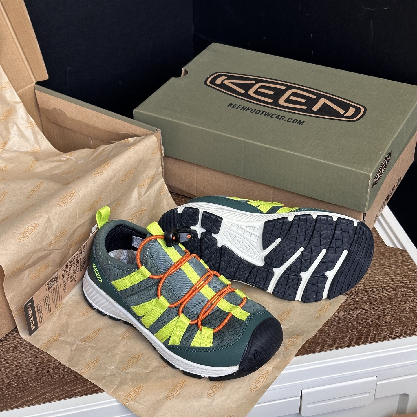 图片[2]-📷原图无滤镜实拍 ＿KEEN科恩 黄绿细节图🔍-选品中心