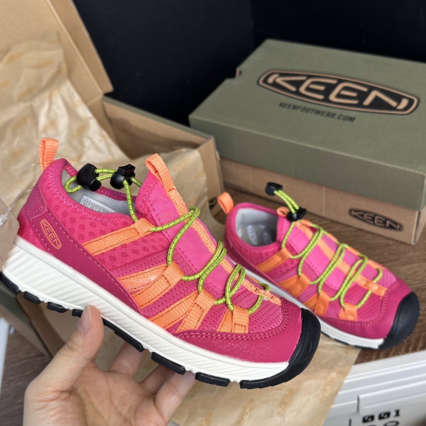 图片[2]-📷原图无滤镜实拍 ＿KEEN科恩 玫红细节图🔍-选品中心