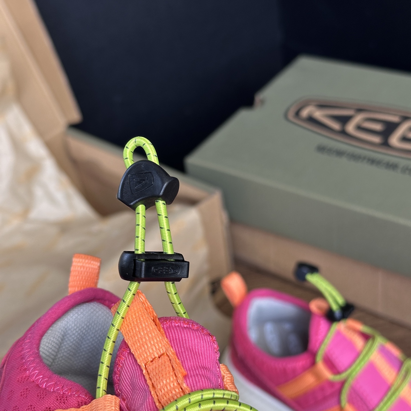 图片[5]-📷原图无滤镜实拍 ＿KEEN科恩 玫红细节图🔍-选品中心