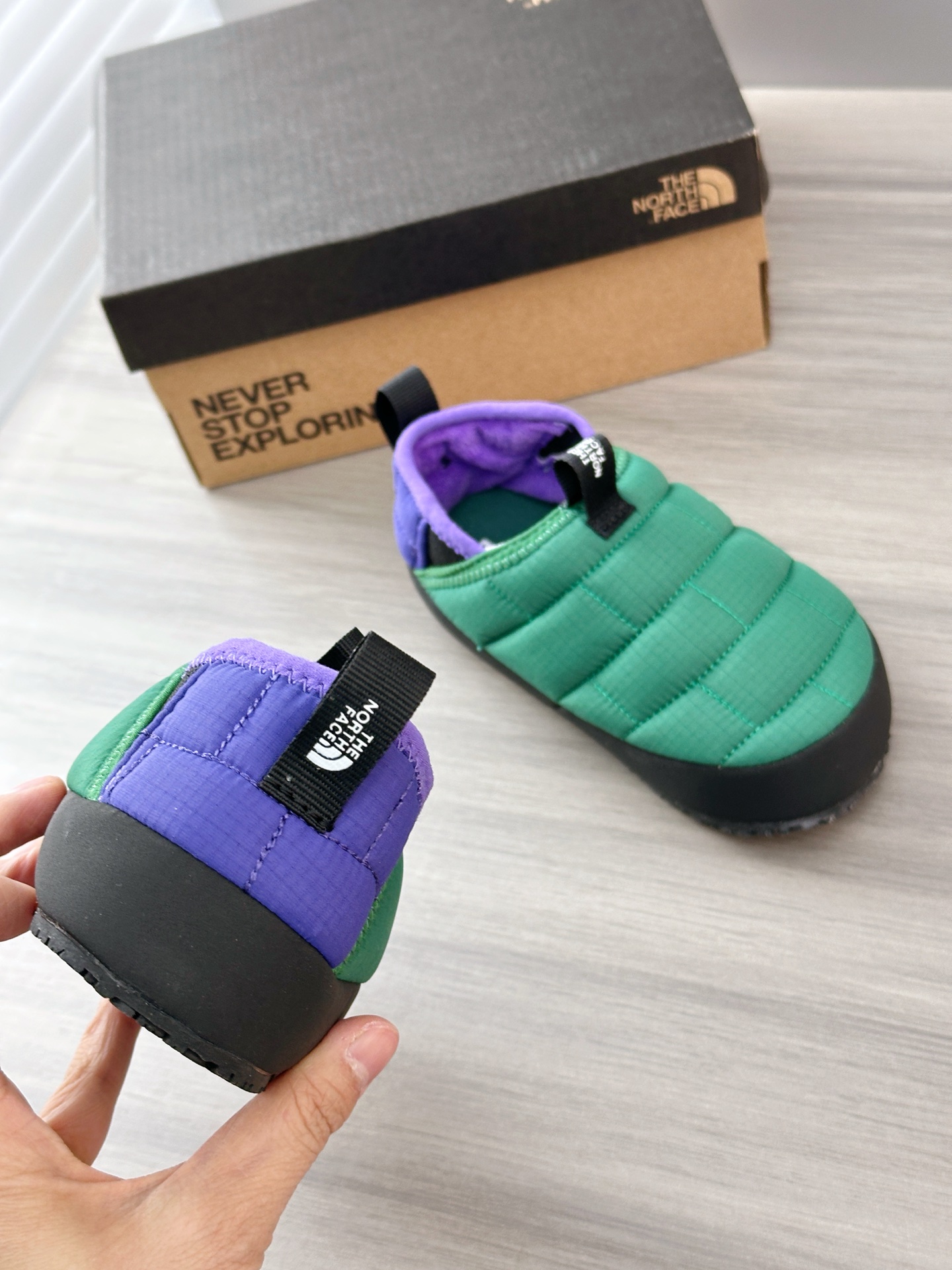 图片[3]-北面面包鞋 📷实拍细节–原相机直出原图 💜💚 新配色小北款，鞋面是防风防水的，好打理，但不能当雨鞋穿哦，真的非常轻，很软也很糯-选品中心