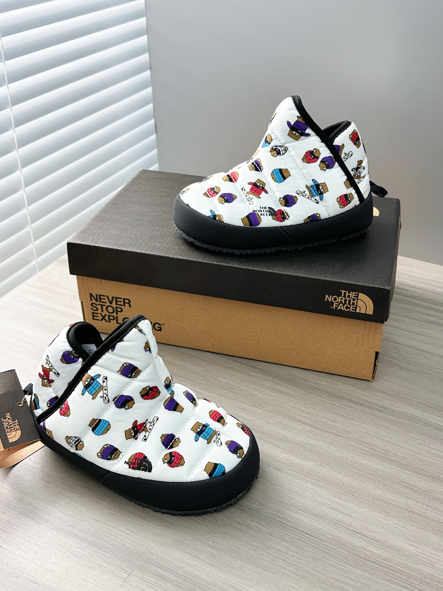 图片[9]-北面高帮面包鞋 独家新配色卡通款，羽绒服鞋面是防风防水的，羽绒湿纸巾就可以打理，很软也很糯-选品中心