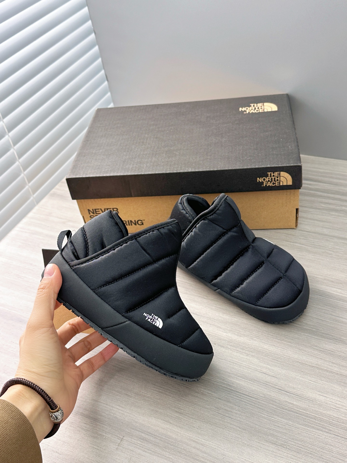 图片[6]-📷实拍细节–原相机直出原图 独家北面高帮新款，经典黑色🖤，永远经典的配色，随便搭配任何裤子，回头率拉满💯-选品中心