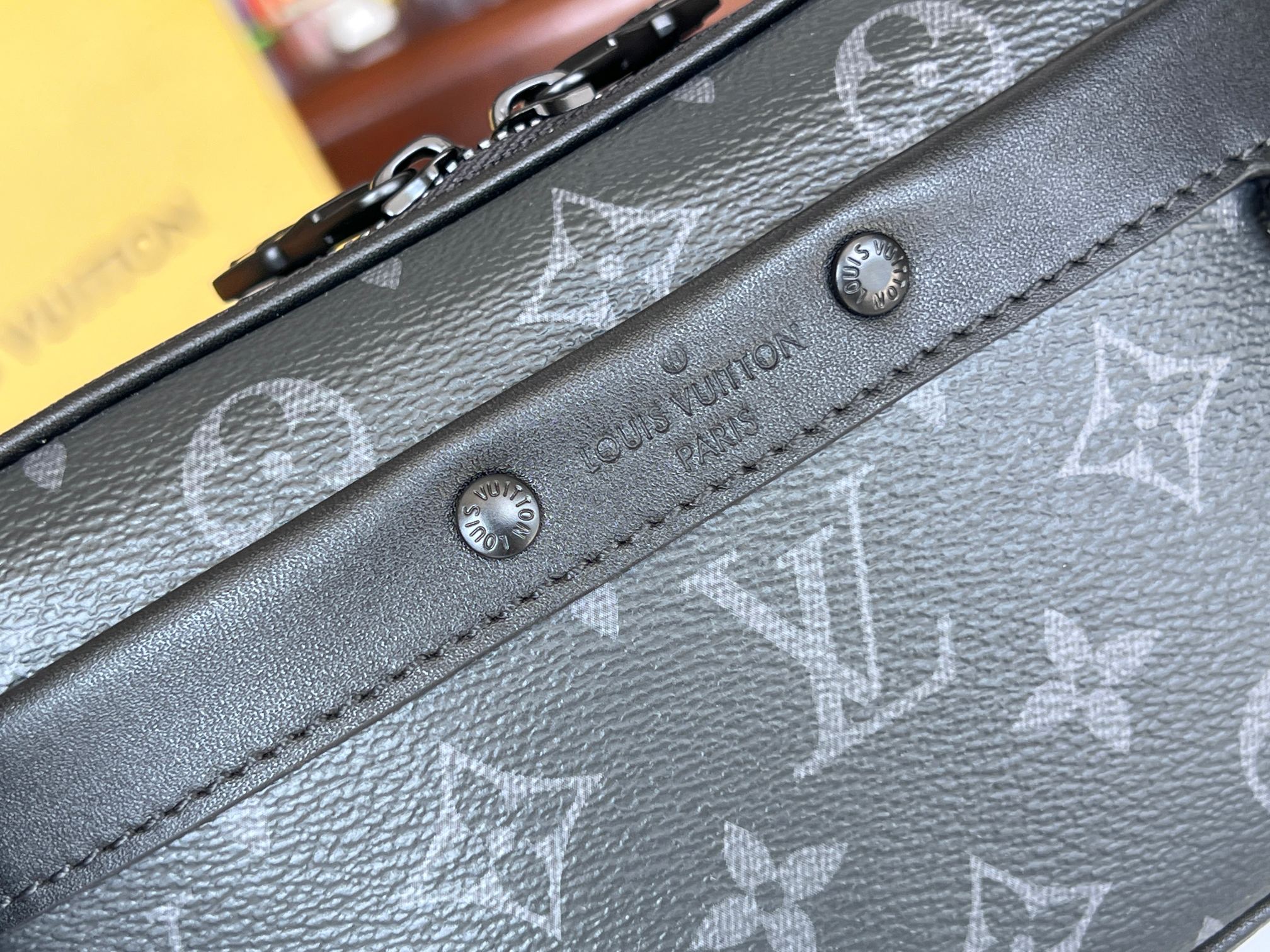 NO:212851,Original leather model 82542 black flower neo alha handbag postman bag, more details..., LV [top original list], louis vuitton, loro piana19860909原厂皮型号82542黑花 neo alha 手袋邮差包,更多细节……,LV【顶级原单】,louis vuitton,loro piana,Bag