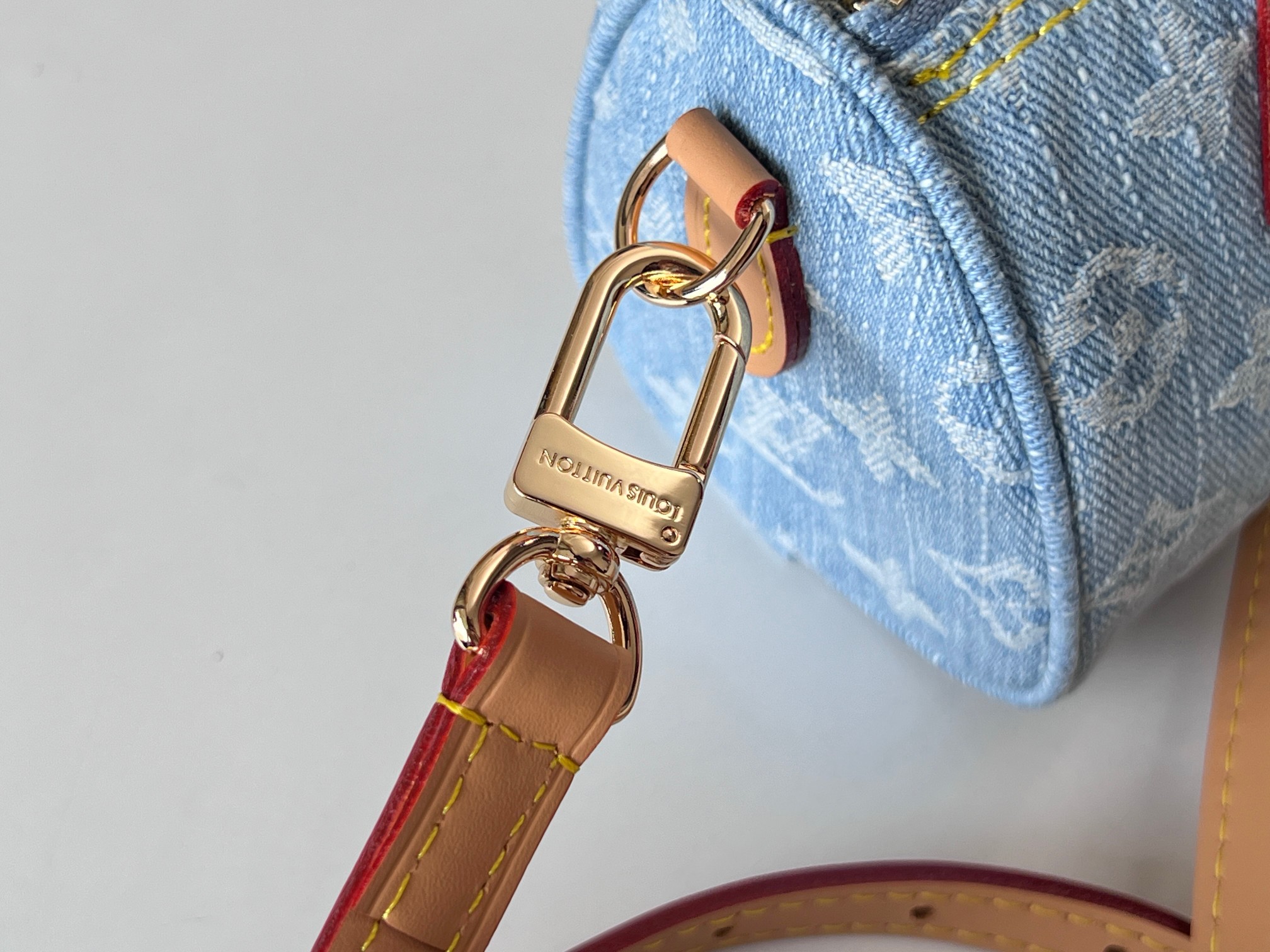 NO:202429,Model M11212 light blue denim pillow bag seedy series NANO SEEDY handbag This Nano Seedy handbag, more details..., LV [top original list], louis vuitton19860909型号M11212浅蓝丹宁牛仔 枕头包seedy系列 NANO SEEDY 手袋 本款 Nano Seedy 手袋,更多细节……,LV【顶级原单】,louis vuitton,Bag