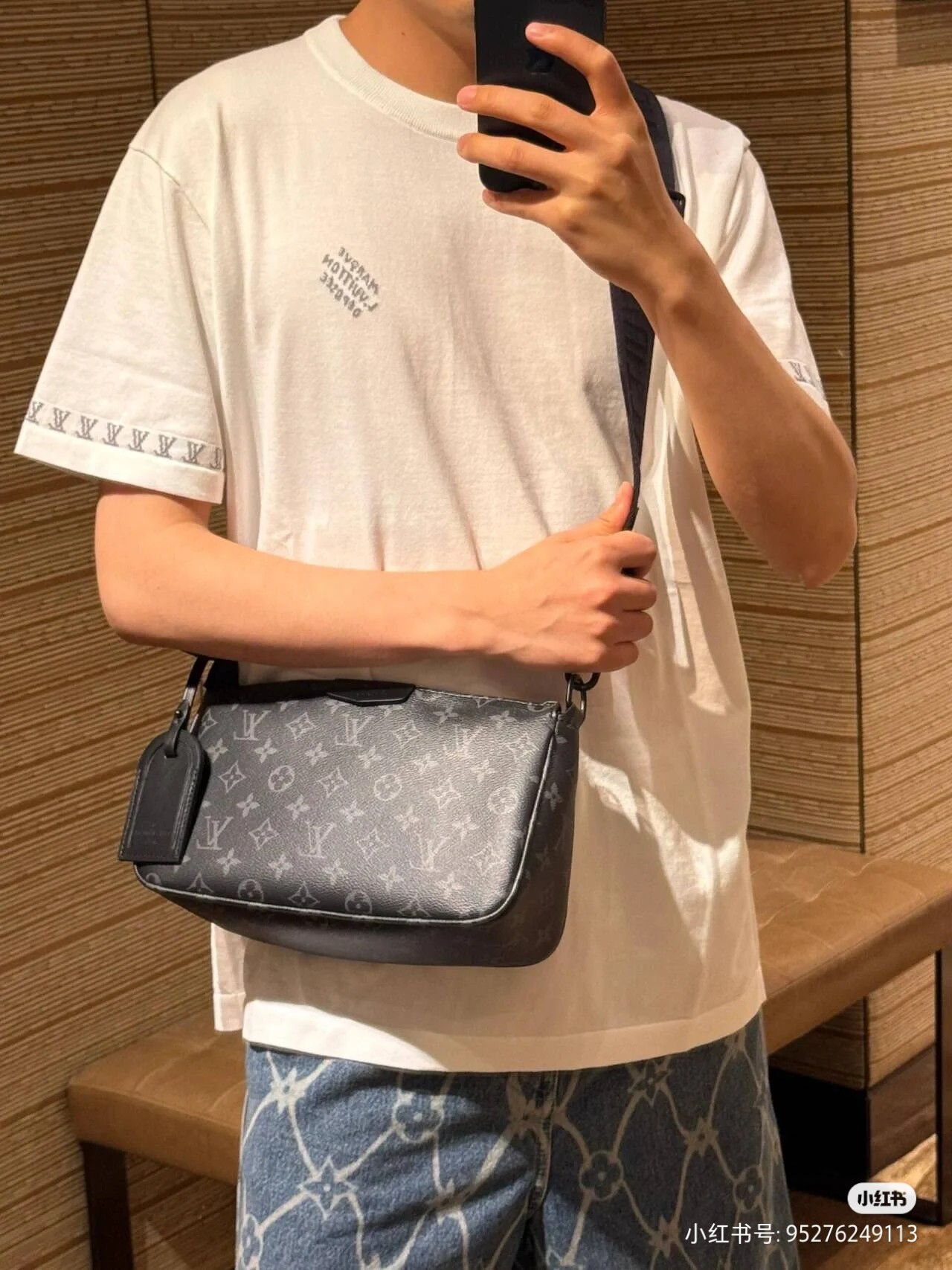 NO:200892,Variable code chip top-grade original single all-steel hardware model M11741 men's underarm bag This model Pochette Accessoire XL handbag material Monogram Eclipse coated canvas, reinterpreting the classic design of the era with handsome brushstrokes. Enriched zipper main compartment and inner bag for orderly storage, brand and metal parts perfect for details. Removable and adjustable fabric shoulder straps to achieve shoulder and crossbody. 28 x 16.5 x 9 cm (length x height x width) @00038000,LV [top original single],christian louboutin,louis vuitton19860909变码芯片顶级原单全钢五金型号M11741男款腋下包本款 Pochette Accessoire XL 手袋取材 Monogram Eclipse 涂层帆布,以俊朗笔触重绎 年代的经典设计.充裕拉链主隔层和内袋实现有序收纳,名牌和金属件完善考究细节.可拆卸并调节的织物肩带实现肩背和斜挎.28 x 16.5 x 9厘米 (长度 x 高 x 宽)@00038000,LV【顶级原单】,christian louboutin,louis vuitton,Bag