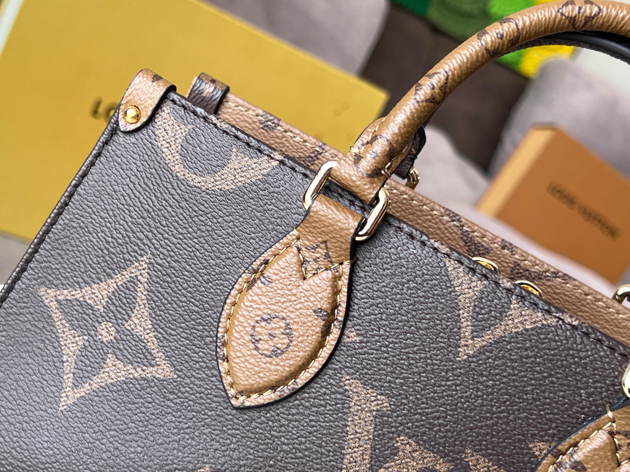 NO:201382,Original leather M46653 old-fashioned OnTheGo tote bag more details...,LV [top original list],louis vuitton,totes19860909原厂皮M46653老花 OnTheGo 托特包更多细节……,LV【顶级原单】,louis vuitton,totes,Bag