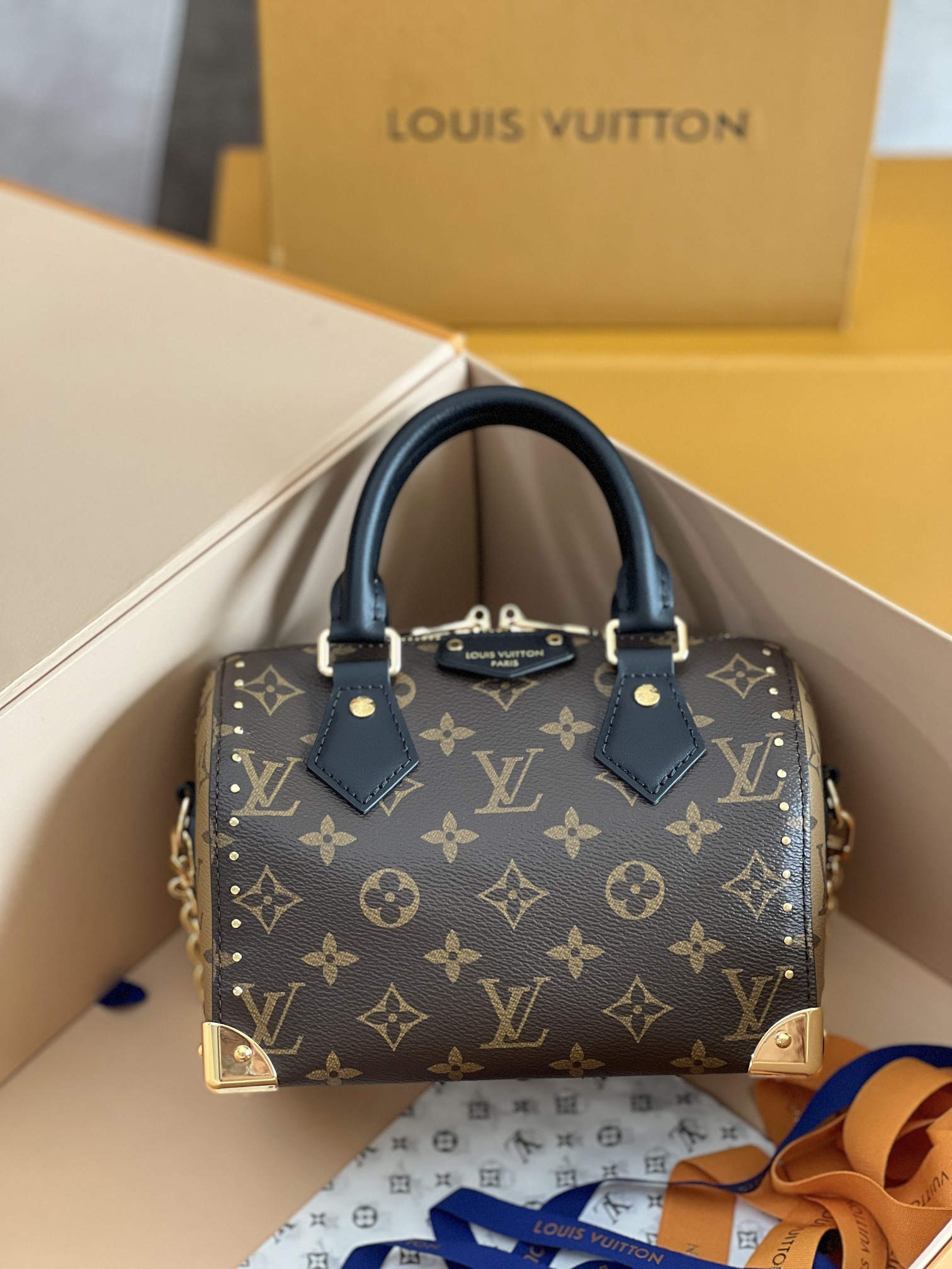 NO:209924,The version development of the variable code chip @ all steel hardware lv pillow This season's louis vuitton show model, model M13146 presbyopia lv2025 early spring series] Cool black leather and small presbyopia fashion masters, are you ready to welcome the lv2025 early spring series? This season's louis vuitton brings us the perfect combination of cool black leather and small presbyopia, showing a unique fashion attitude. Size 20x14, LV [top original list], louis vuitton, louis vuitton19860909对版开发变码芯片@全钢五金 lv枕头这一季louis vuitton秀款,型号M13146老花 lv2025早春系列]酷黑皮革与小巧老花时尚达人们,准备好迎接lv2025早春系列了吗?这一季louis vuitton带给我们的是酷黑皮革与小巧老花的完美结合,展现出别具一格的时尚态度. 尺寸20x14,LV【顶级原单】,louis vuitton,louis vuitton,Bag