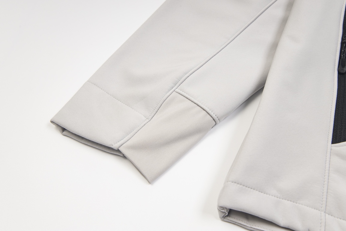 Outdoor Shell-Proof Hood Jacket: Descente DiSant City Function Series - 图片 7