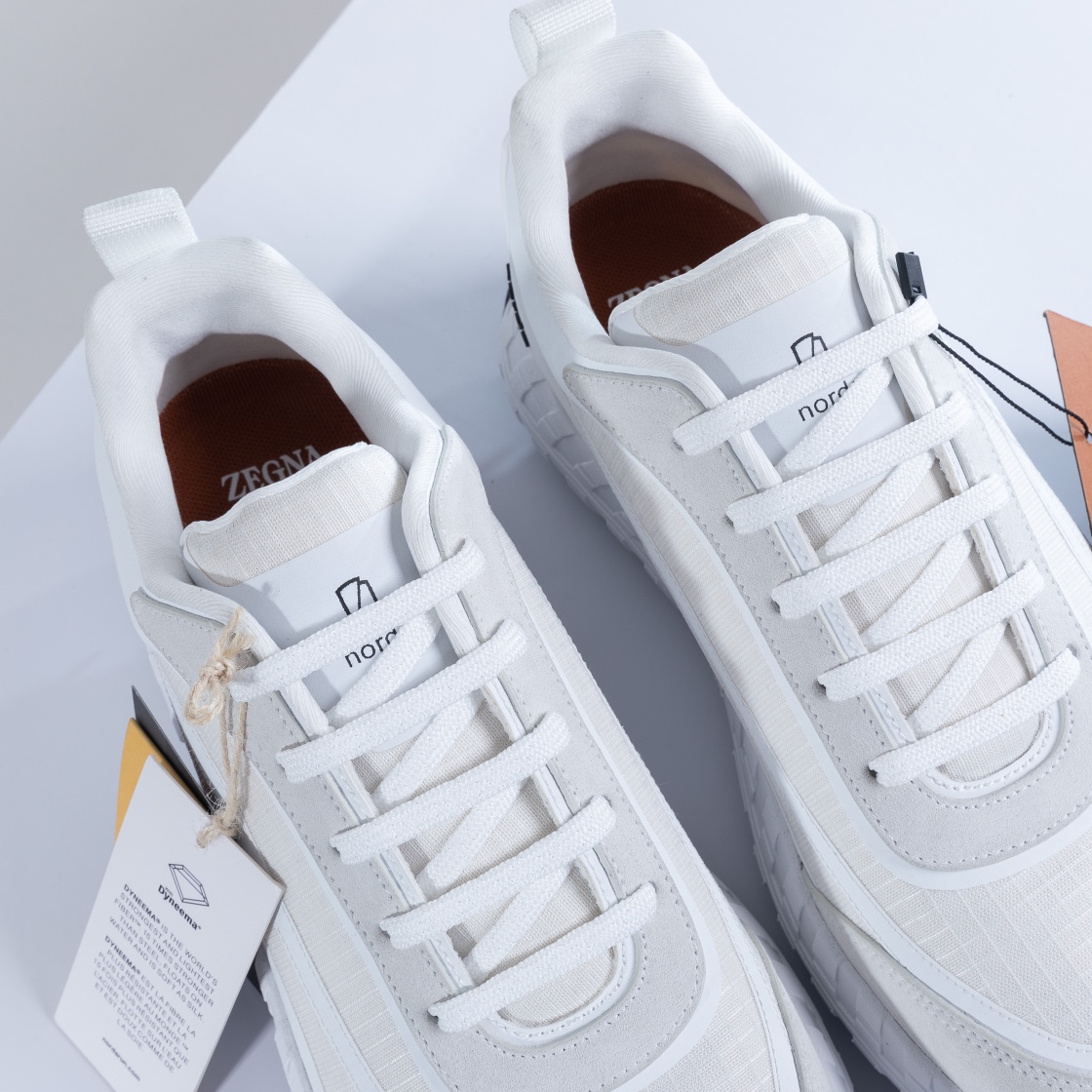 480Ermenegildo Zegna Ermenegildo Zegna Otoño/Invierno Zapatillas deportivas acolchadas impermeables 