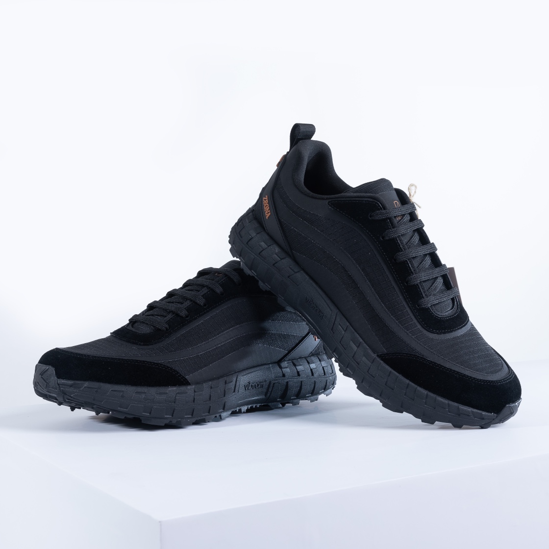 480Ermenegildo Zegna Ermenegildo Zegna Otoño/Invierno Zapatillas deportivas acolchadas impermeables 